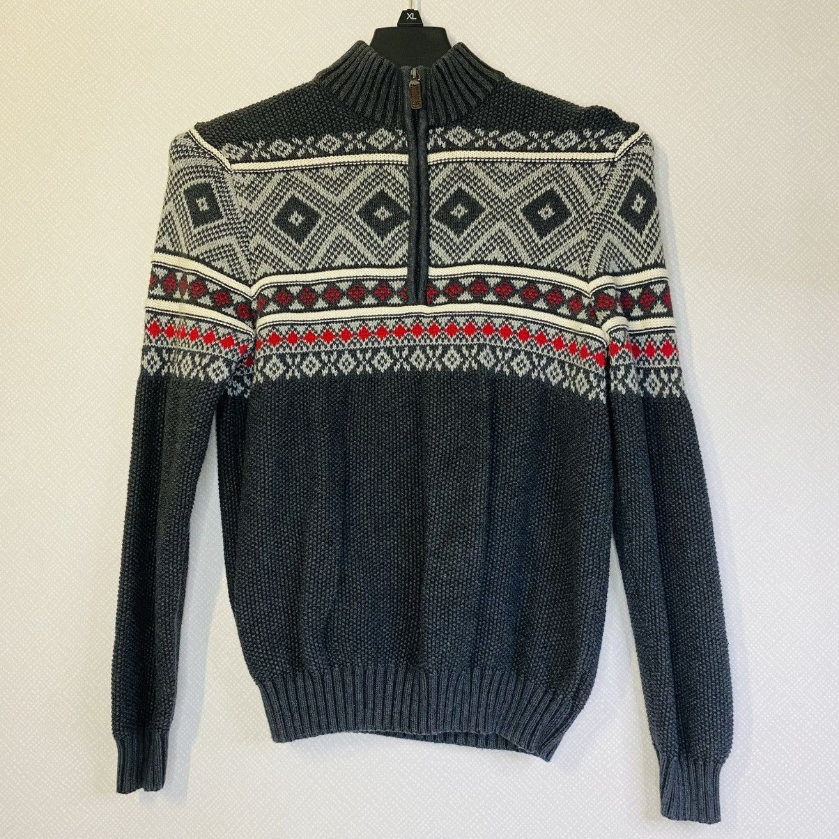 Izod IZOD Sweater Men's Gray Red Sz S Quarter Zip Pullover EUC Size US S / EU 44-46 / 1 - 1 Thumbnail