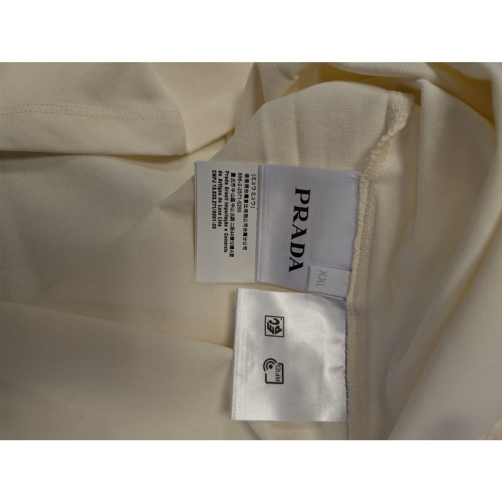 Prada o1rshd1 Prada T-Shirt in Beige Size US XXL / EU 58 / 5 - 16 Thumbnail