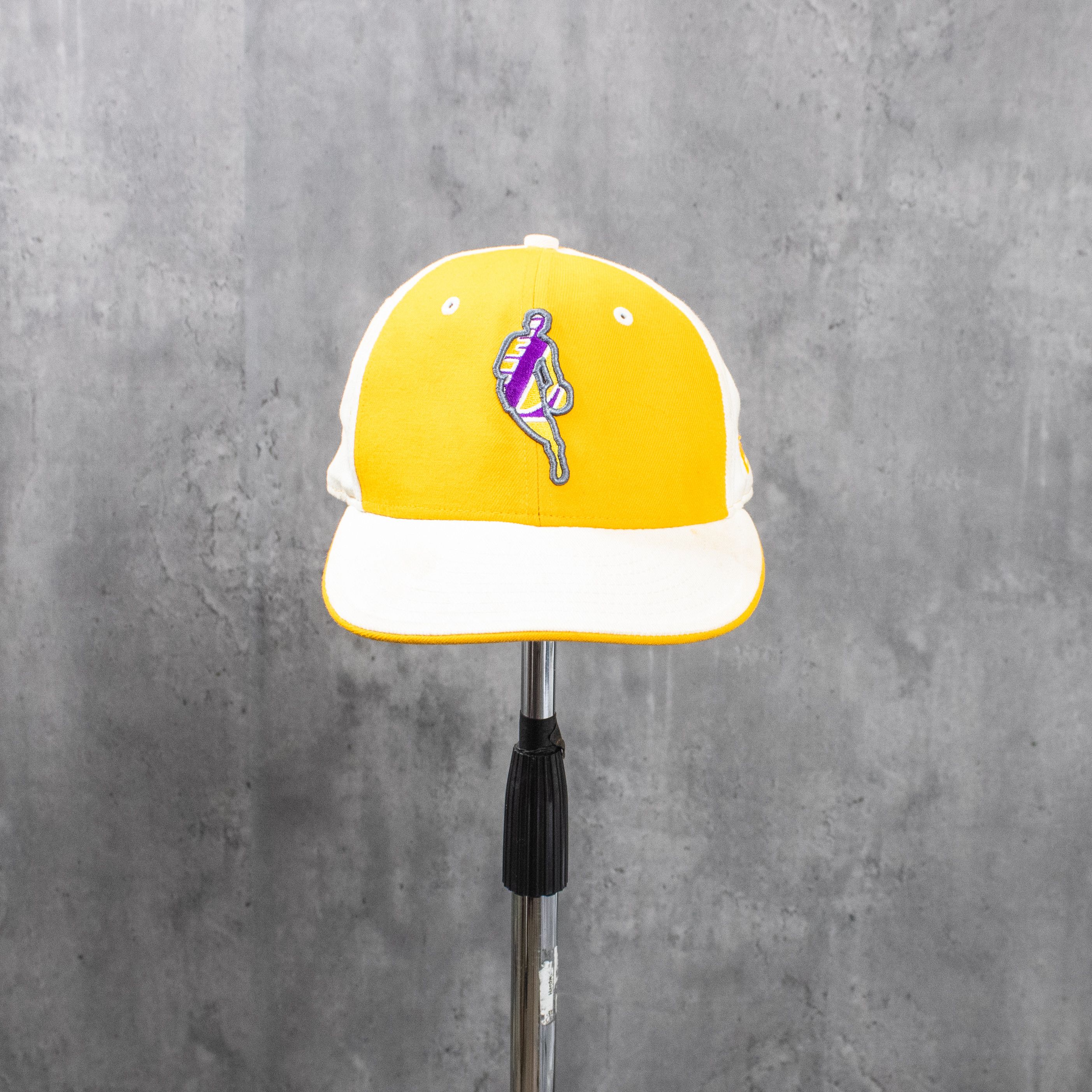 NBA Y2K 2000's New Ear Lakes Pin Wheel Fitted Hat Size ONE SIZE - 1 Thumbnail