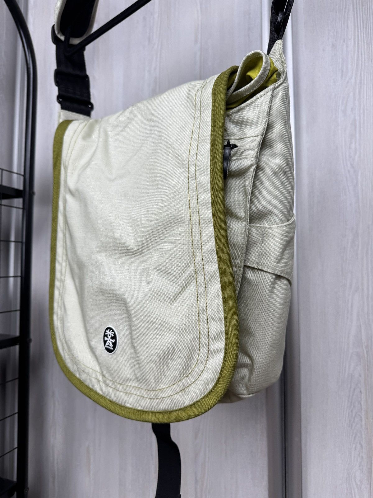 Crumpler Crumpler The Slippy fish laptop shoulder bag Size ONE SIZE - 4 Thumbnail