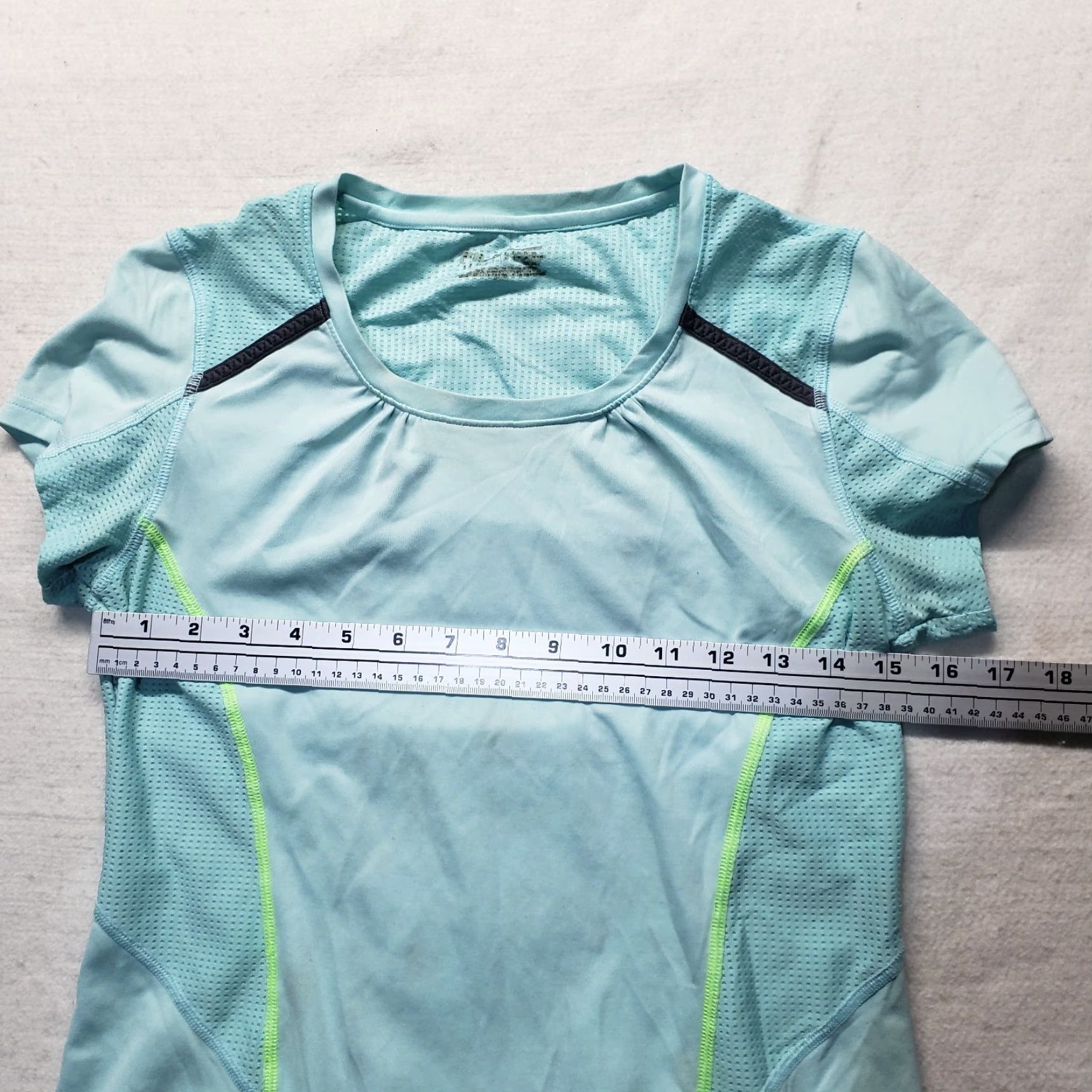 Fila FILA T Shirt Light Blue Sport Short Sleeve Athletic Polyester Workout Women's S Shirt Women S Blue 90s? Size S / US 4 / IT 40 - 3 Thumbnail