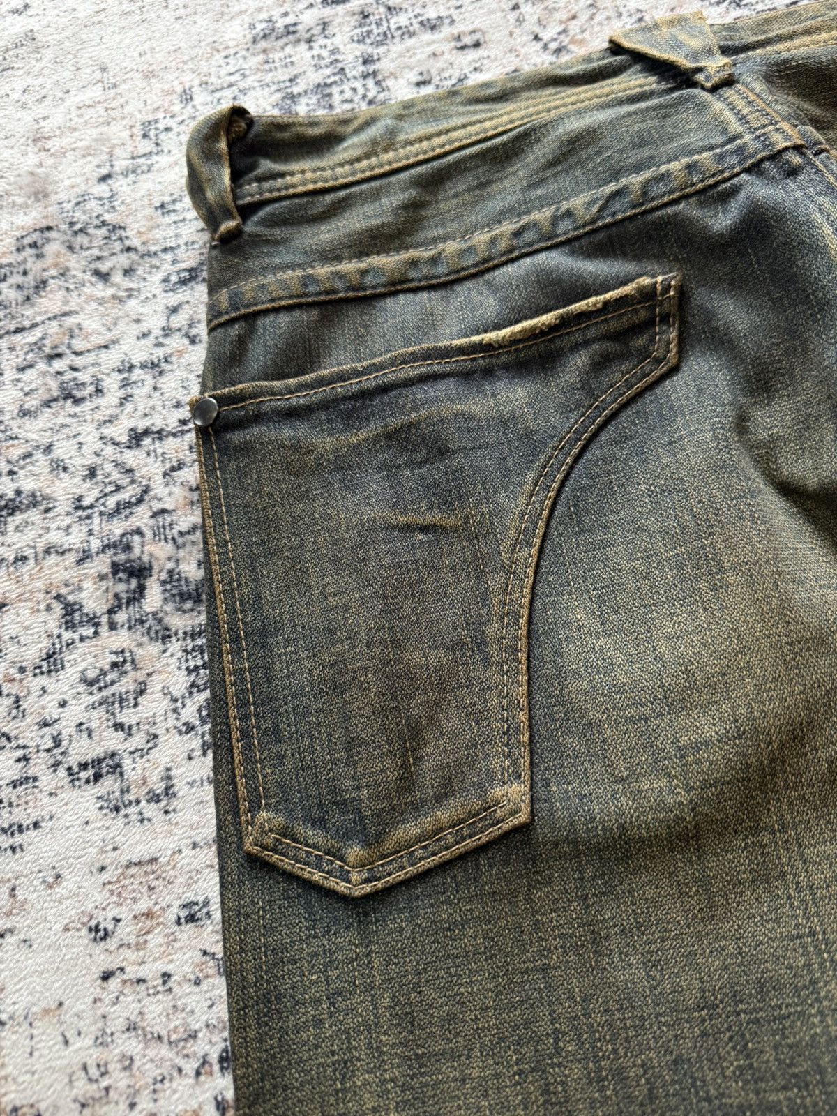 Le Grande Bleu (L.G.B.) Vintage Wrangler Gun Pocket Mud Wash Jeans Size US 30 / EU 46 - 13 Thumbnail