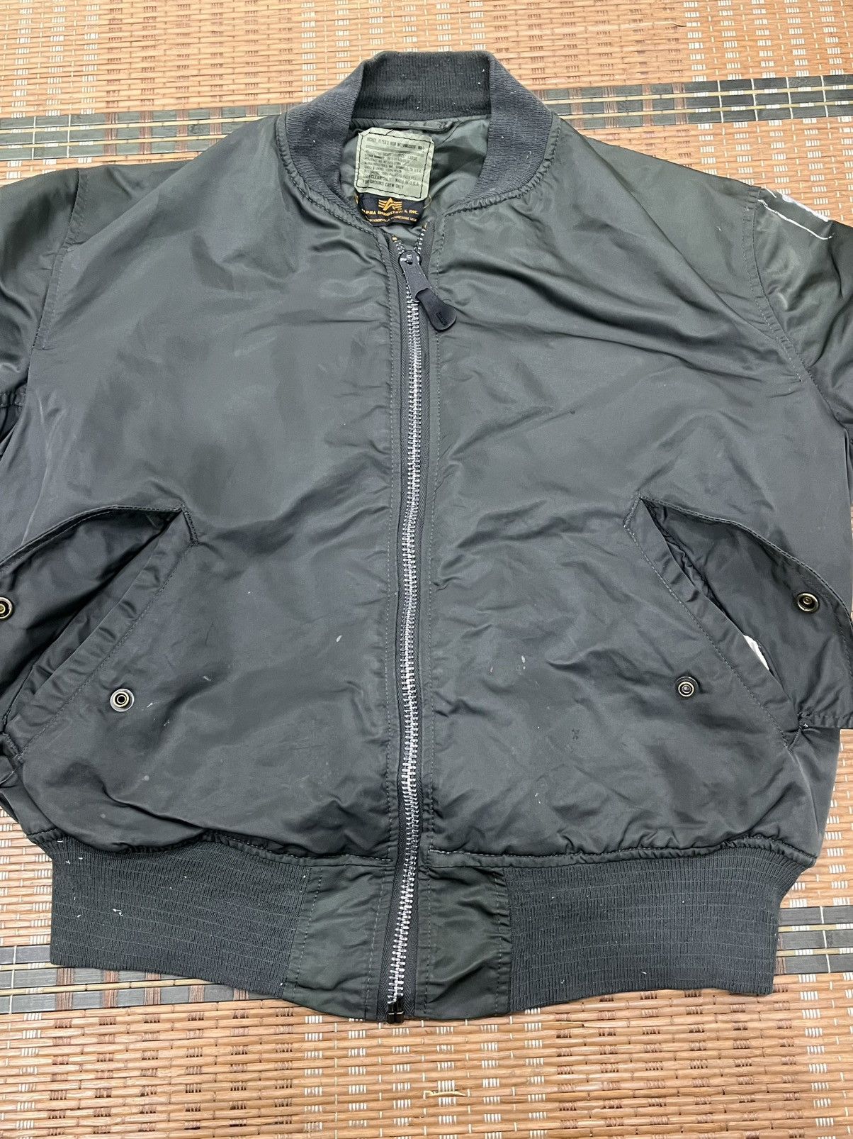 Alpha Industries Alpha Industries Inc Paint Splash MA 1 Bomber Jacket Size US L / EU 52-54 / 3 - 8 Thumbnail