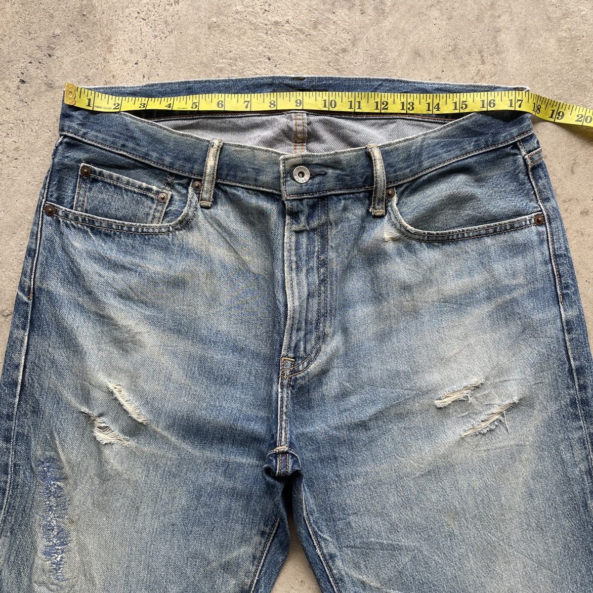 Japanese Brand Vintage Japanese Faded Jeans Denim Pants Distressed W35 Size US 35 - 5 Thumbnail