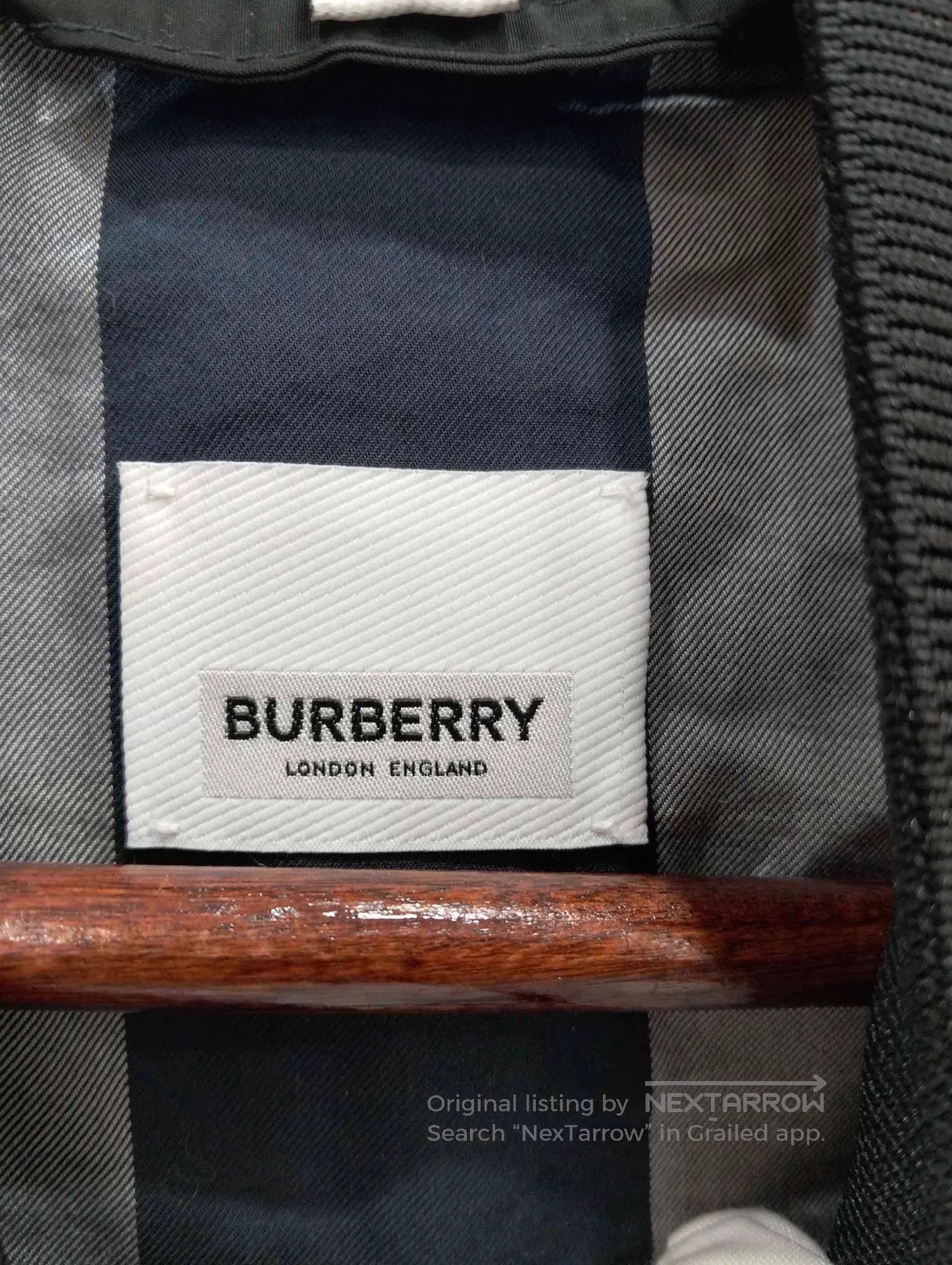 Burberry Black Bomber Jacket with Zip Closure . Size US M / EU 48-50 / 2 - 4 Thumbnail