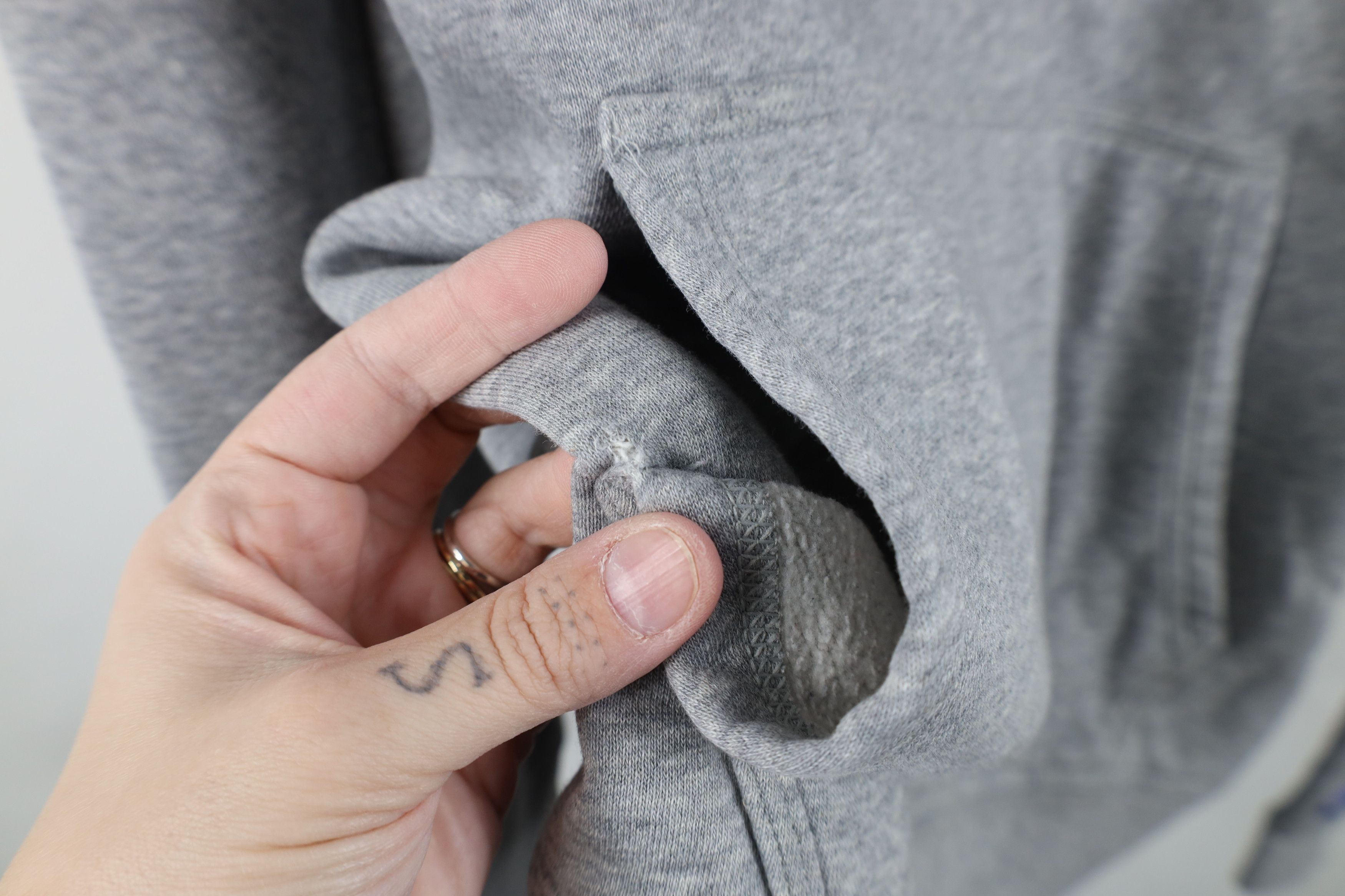 Nike Nike University of Kentucky Wildcats Hoodie Sweatshirt Gray Size US XL / EU 56 / 4 - 7 Thumbnail