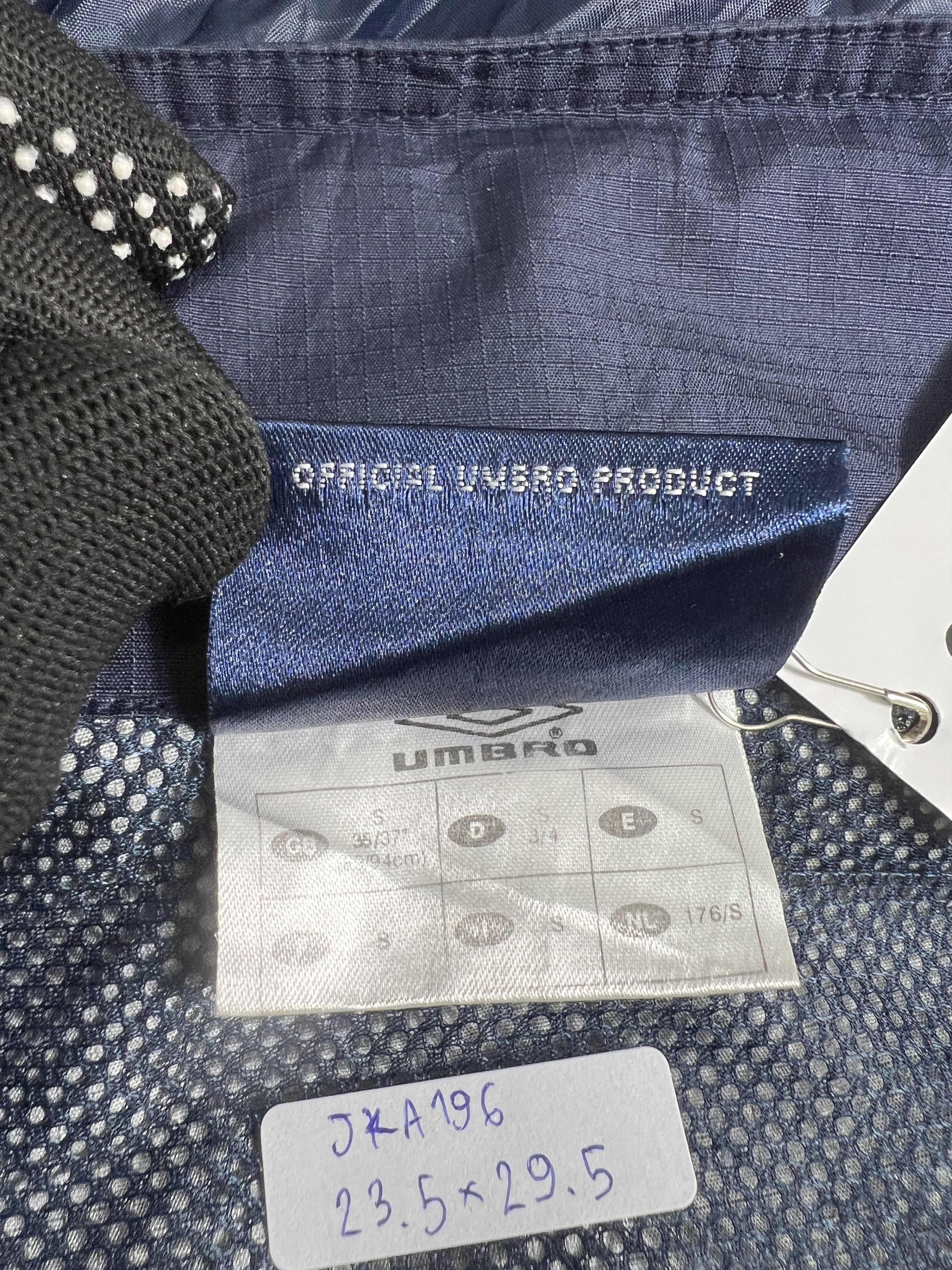 Umbro Vintage UMBRO Windbreaker Jacket (S) JKA196 Size US S / EU 44-46 / 1 - 5 Thumbnail