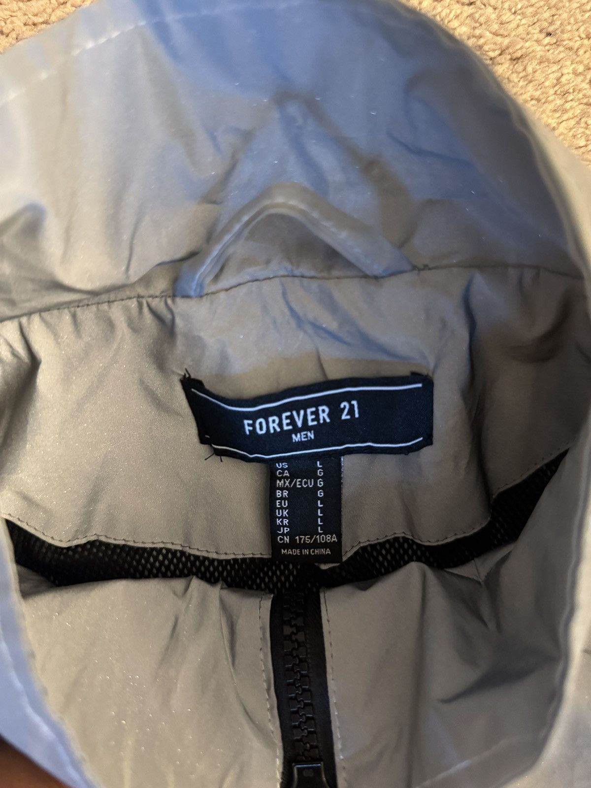 Forever 21 Forever 21 Grey reflective windbreaker Size US L / EU 52-54 / 3 - 5 Thumbnail