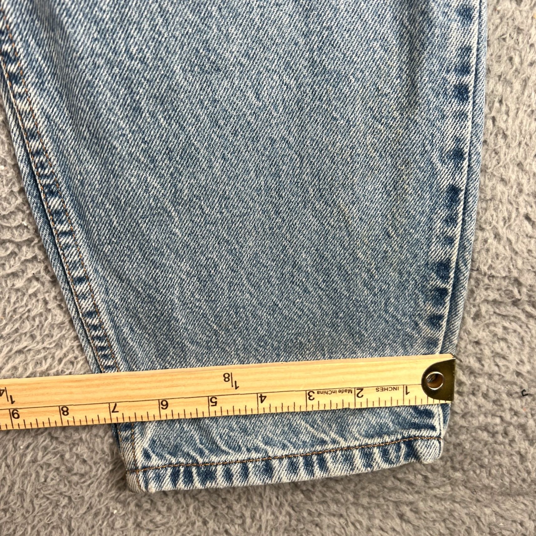 Levi's VINTAGE Levi's 550 Jeans Mens 36x34 Relaxed Tapered 90s Denim Blue 5-Pocket Mens Jeans Size US 36 / EU 52 - 7 Thumbnail