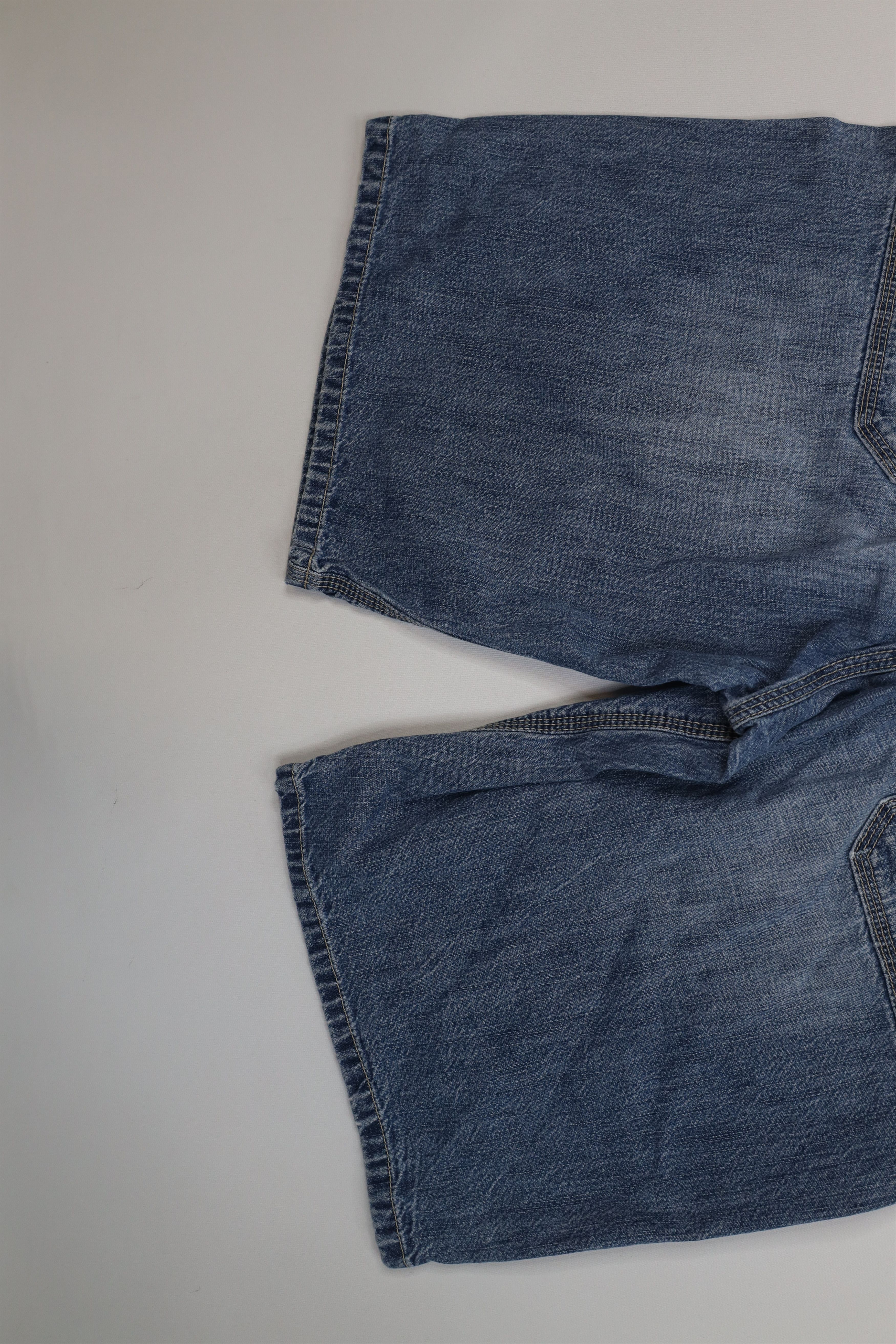 Levi's Vintage Y2K 2003 Levis Worker Big Pocket Dungaree Shorts Size US 33 - 12 Thumbnail