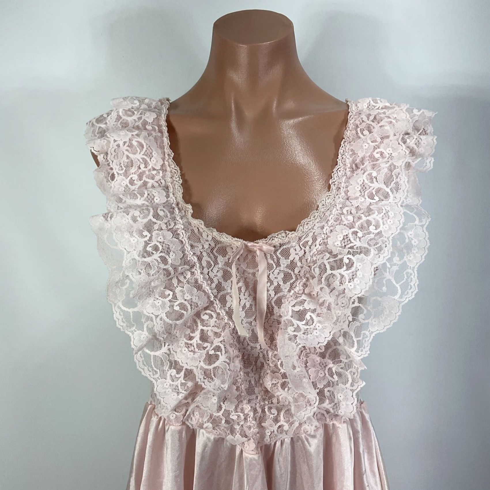 Pinko VINTAGE Vandemere Chemise Womens S Pink Vtg Teddy Coquette Ruffle Ethereal Princess Nylon Lace Size ONE SIZE - 3 Thumbnail