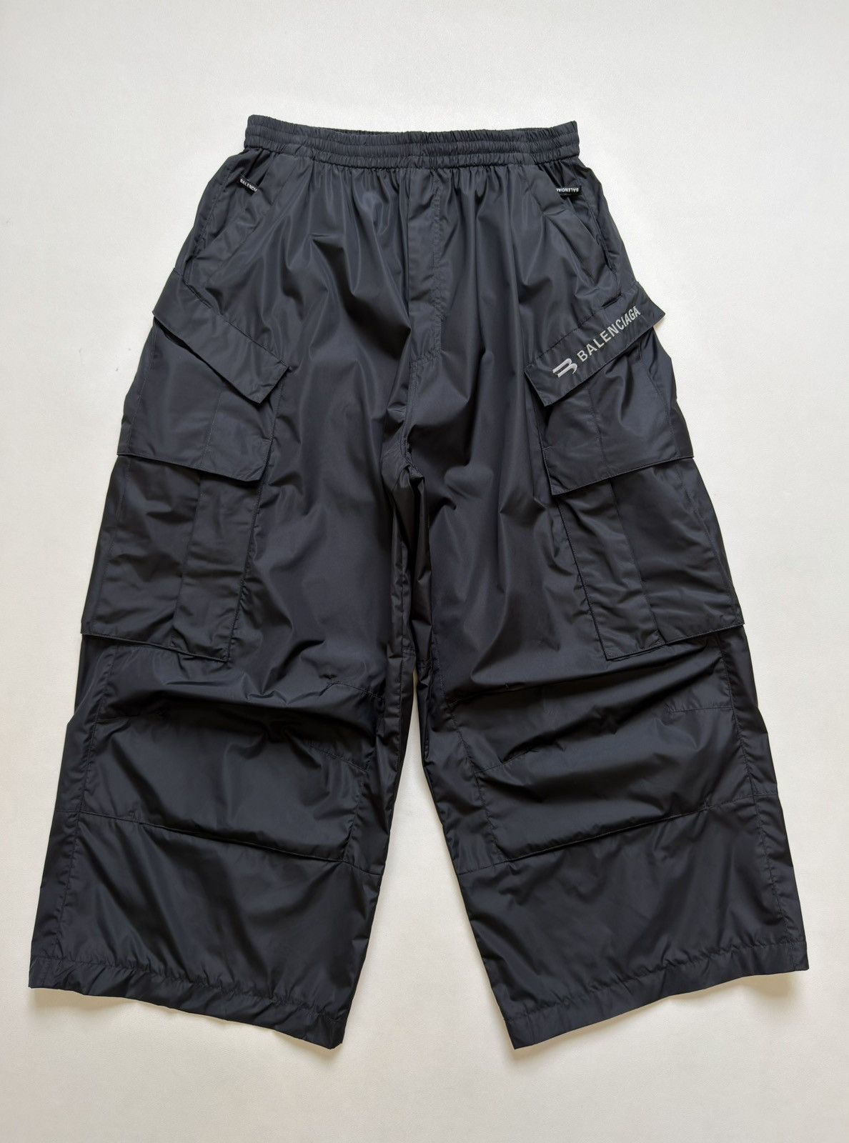 Balenciaga 2021 Black Nylon Technical Cargo Pants Size US 32 / EU 48 - 2 Thumbnail