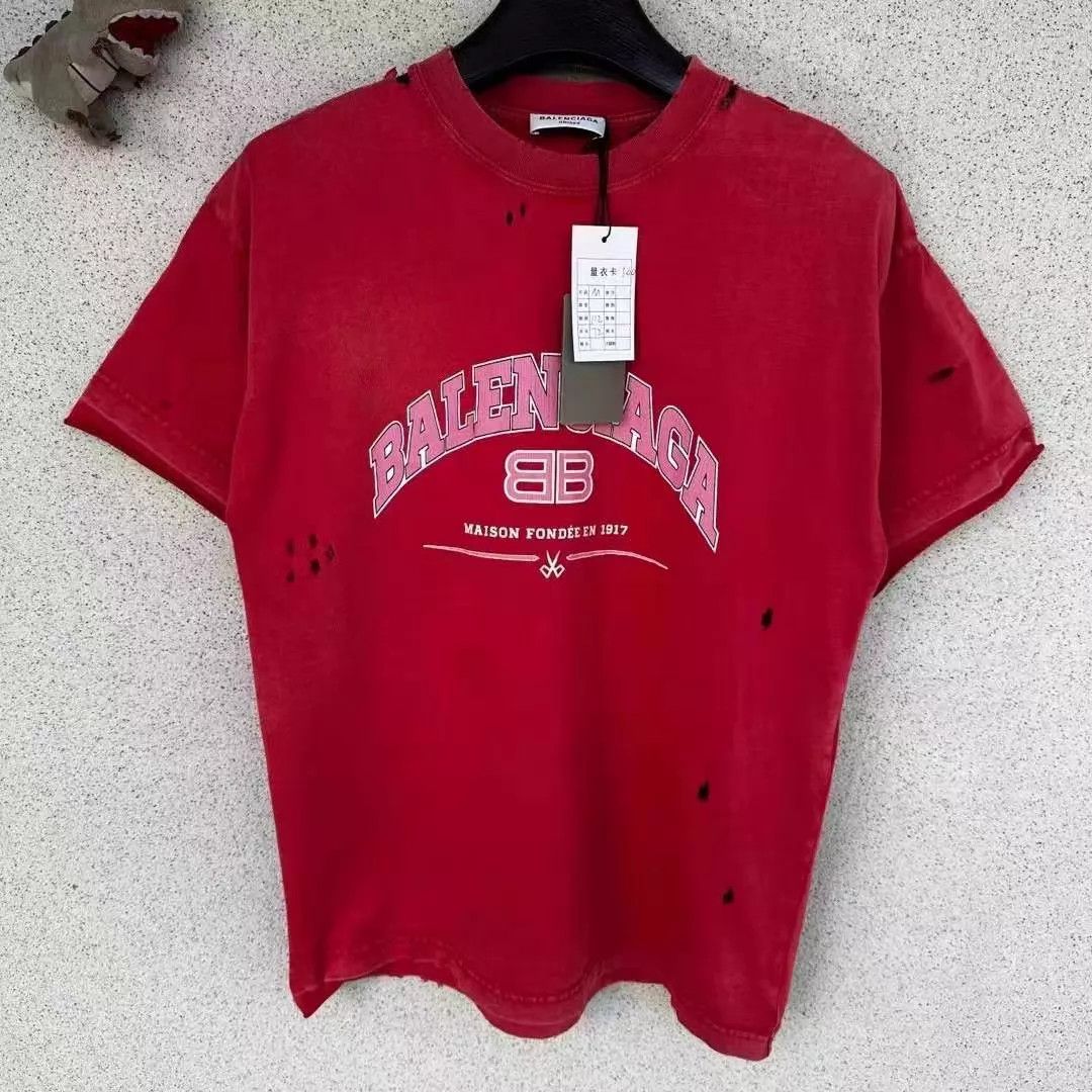 Balenciaga Balenciaga Red Scissors Destroyed SS Tee M NWT Size M / US 6-8 / IT 42-44 - 1 Thumbnail