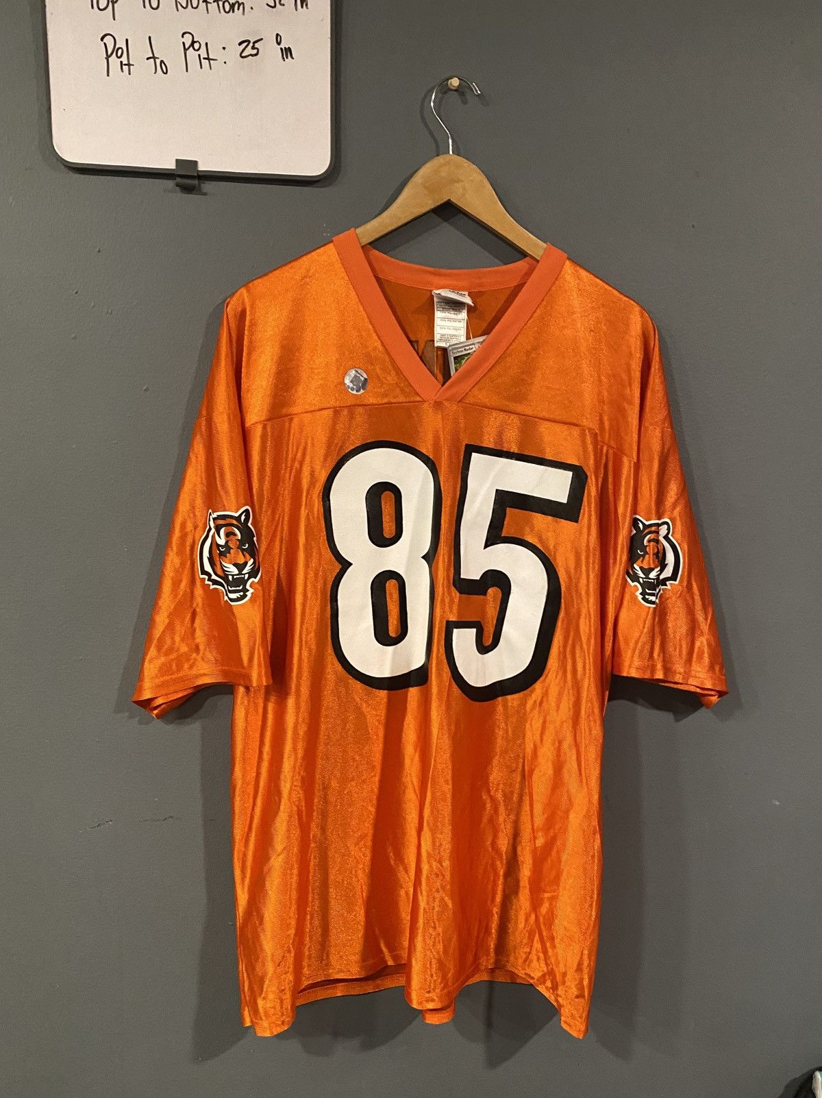 NFL Vintage Y2k Chad Johnson Cincinnati Bengals Jersey Size US XL / EU 56 / 4 - 1 Thumbnail