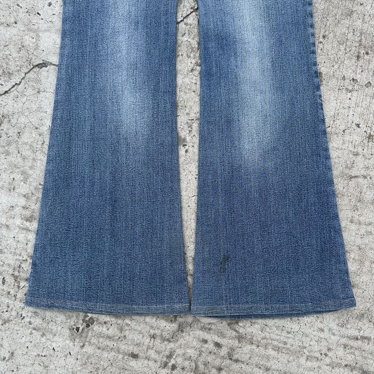 Le Grande Bleu (L.G.B.) Vintage Women’s Flared Yi Jue Jeans Y2K 00s Size L Size 32" / US 10 / IT 46 - 7 Thumbnail