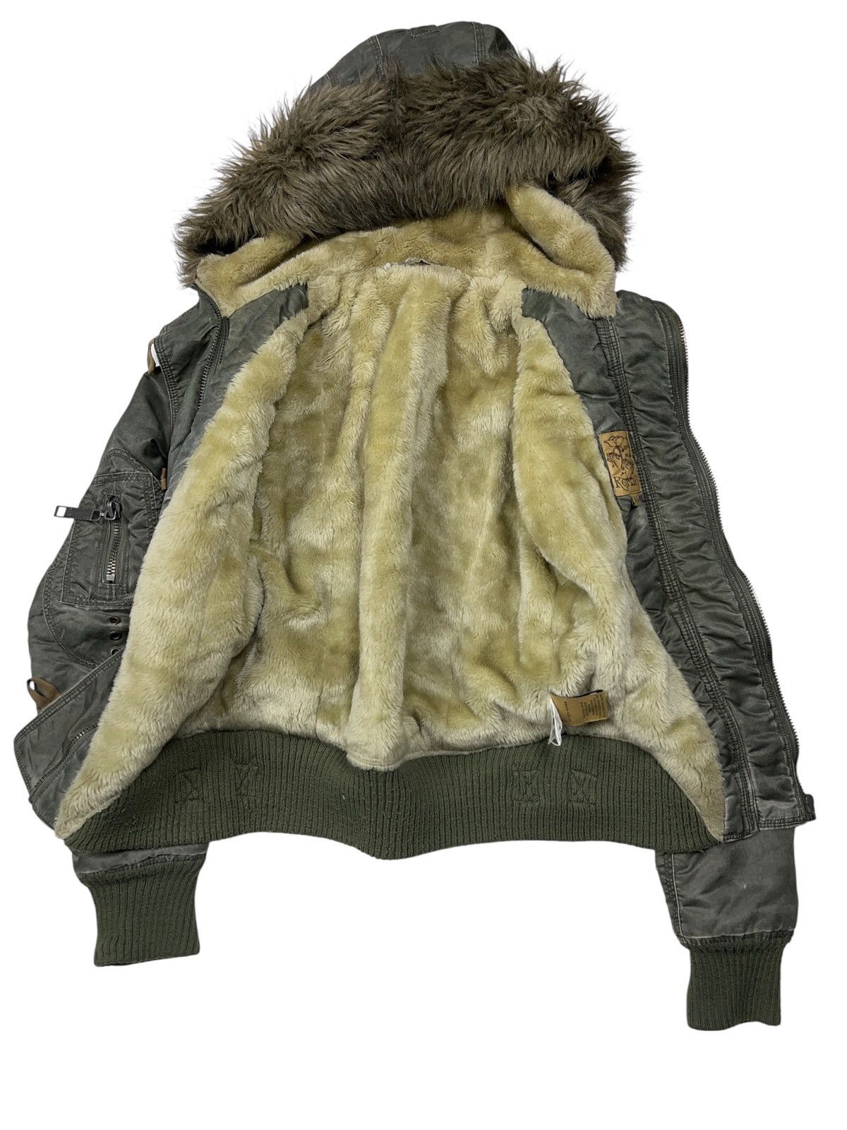 If Six Was Nine Vintage y2k Cropped Faux Fur Alaska Bomber Jacket Washed Size XS / US 0-2 / IT 36-38 - 13 Thumbnail
