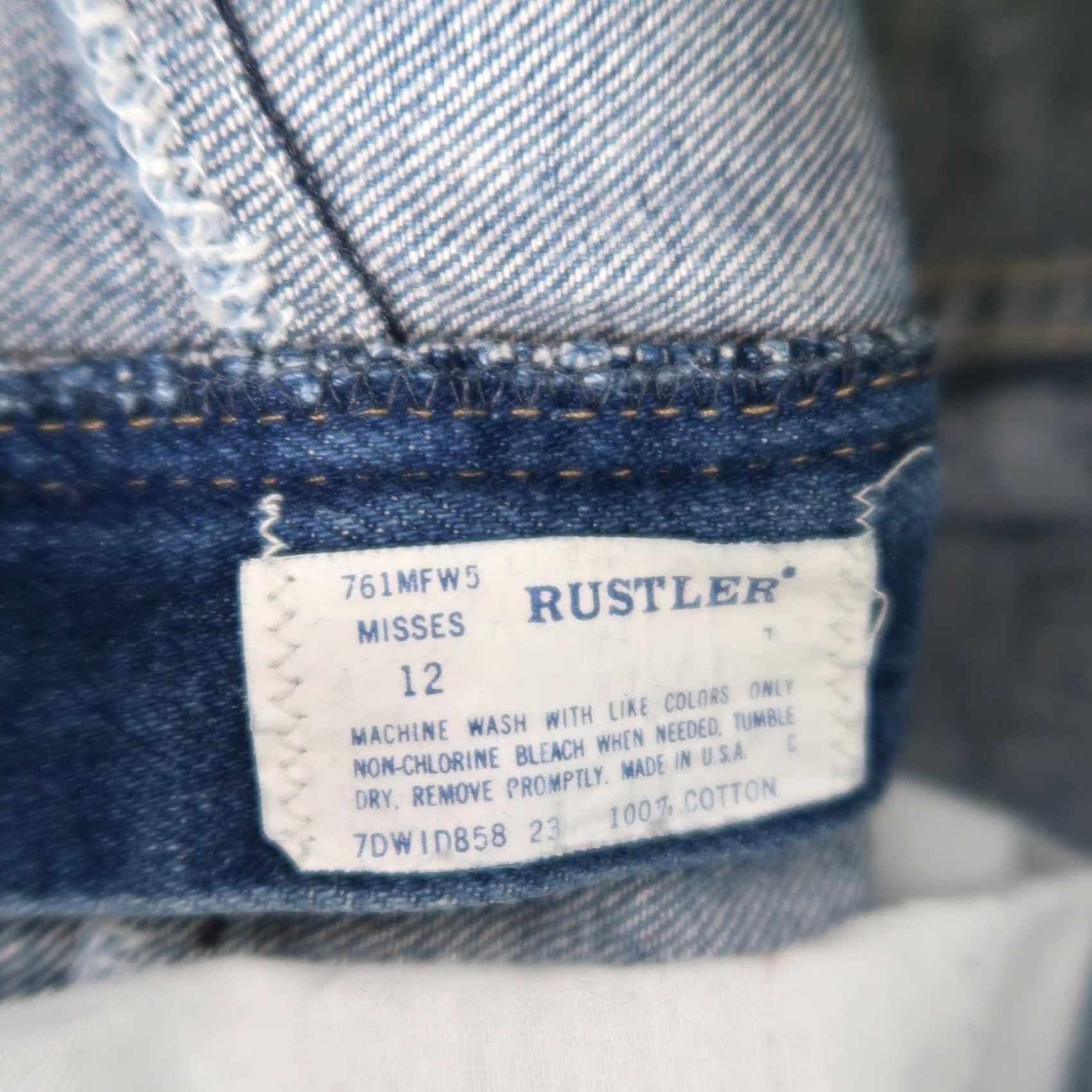 Vintage VINTAGE Rustler Jeans 90s Medium Wash Blue Denim High Rise Straight 12 Womens Classic Jeans Cord Vintage 90s Cowboy Womens Size 34" / US 12 / IT 48 - 5 Thumbnail