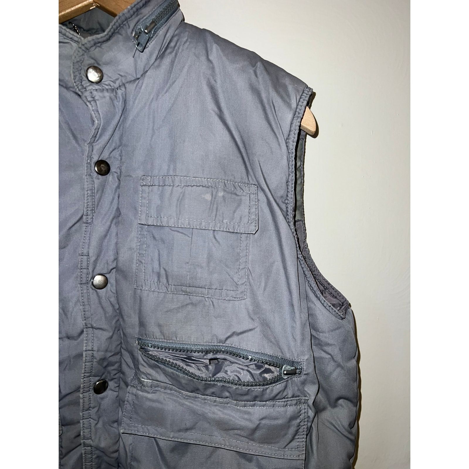 Vintage Vintage Gray Vest Guy's Actionwear Korea Made Outerwear 90s Size US M / EU 48-50 / 2 - 2 Thumbnail