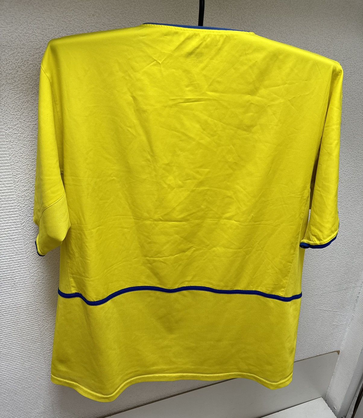 Nike Leeds United nike vintage soccer jersey 2002/03 Xl strongbow Size US XL / EU 56 / 4 - 10 Thumbnail