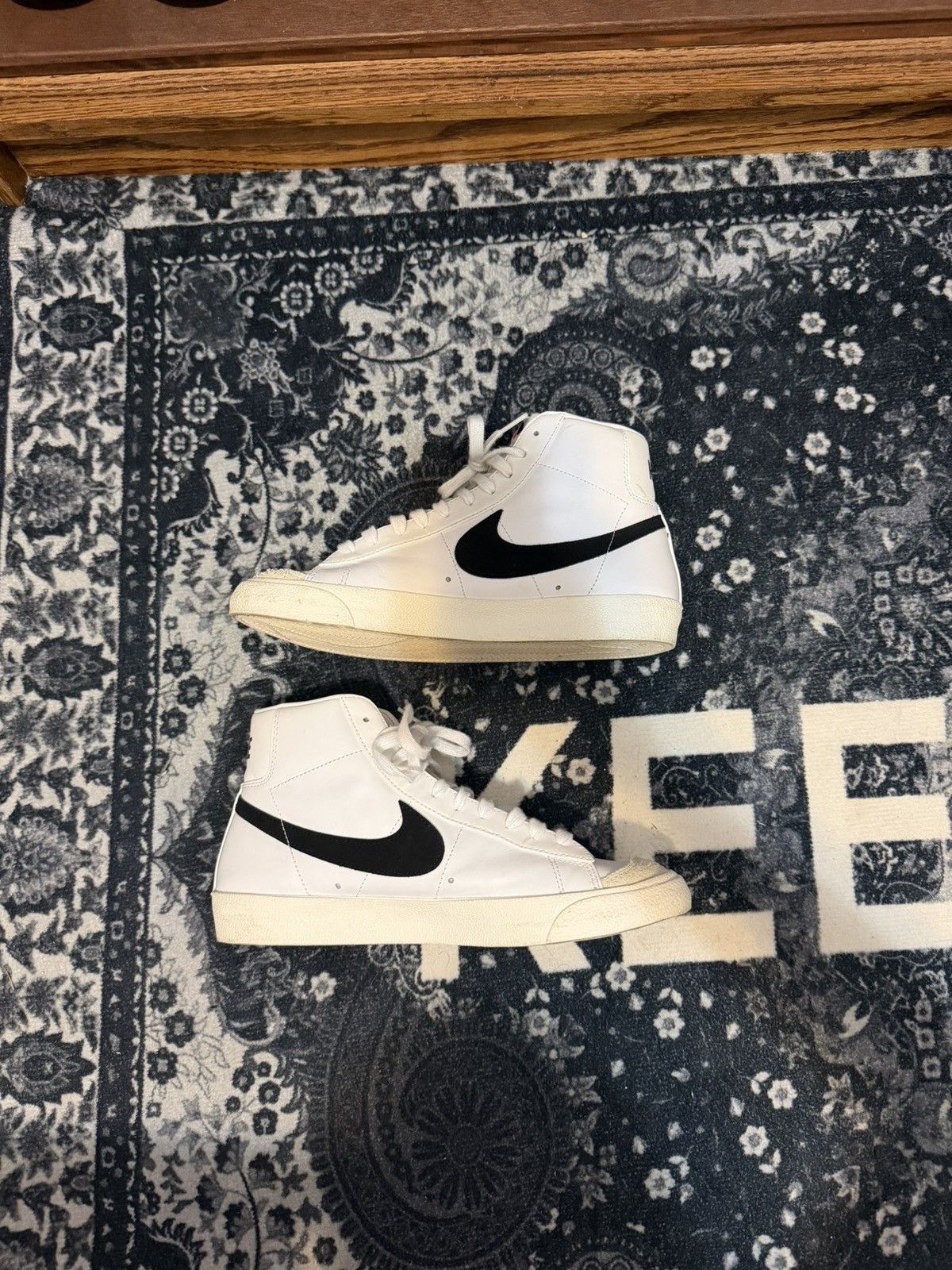 Nike NIKE BLAZER MID '77 VINTAGE Size US 9.5 / EU 42-43 - 3 Thumbnail