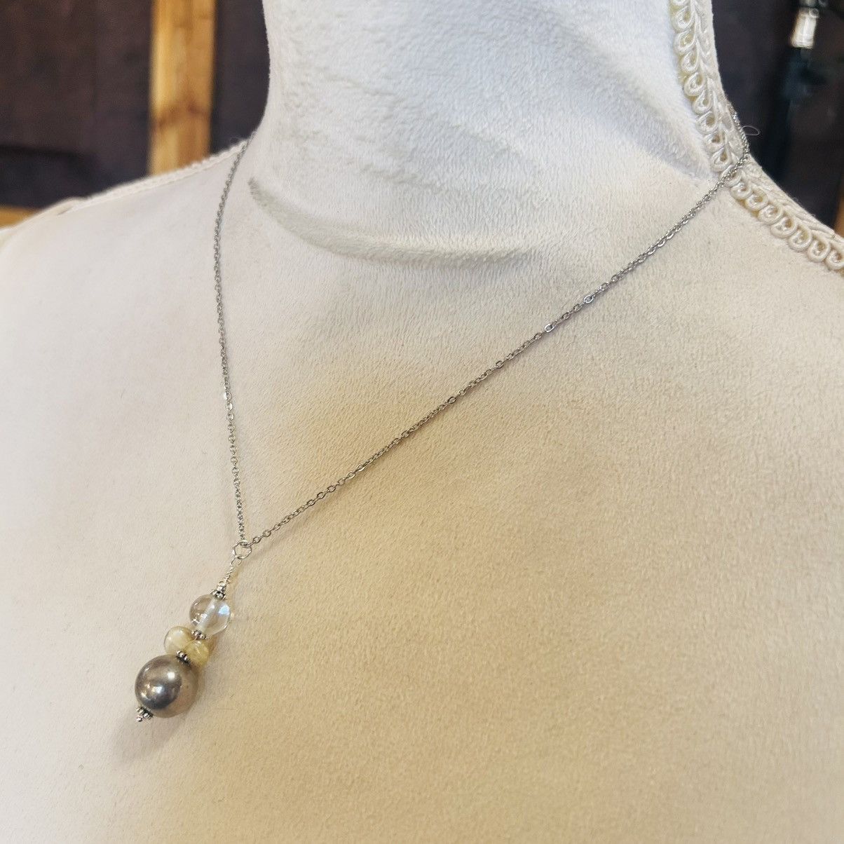 Vintage Handcrafted vintage bead drop pendant on chain necklace Size ONE SIZE - 4 Thumbnail