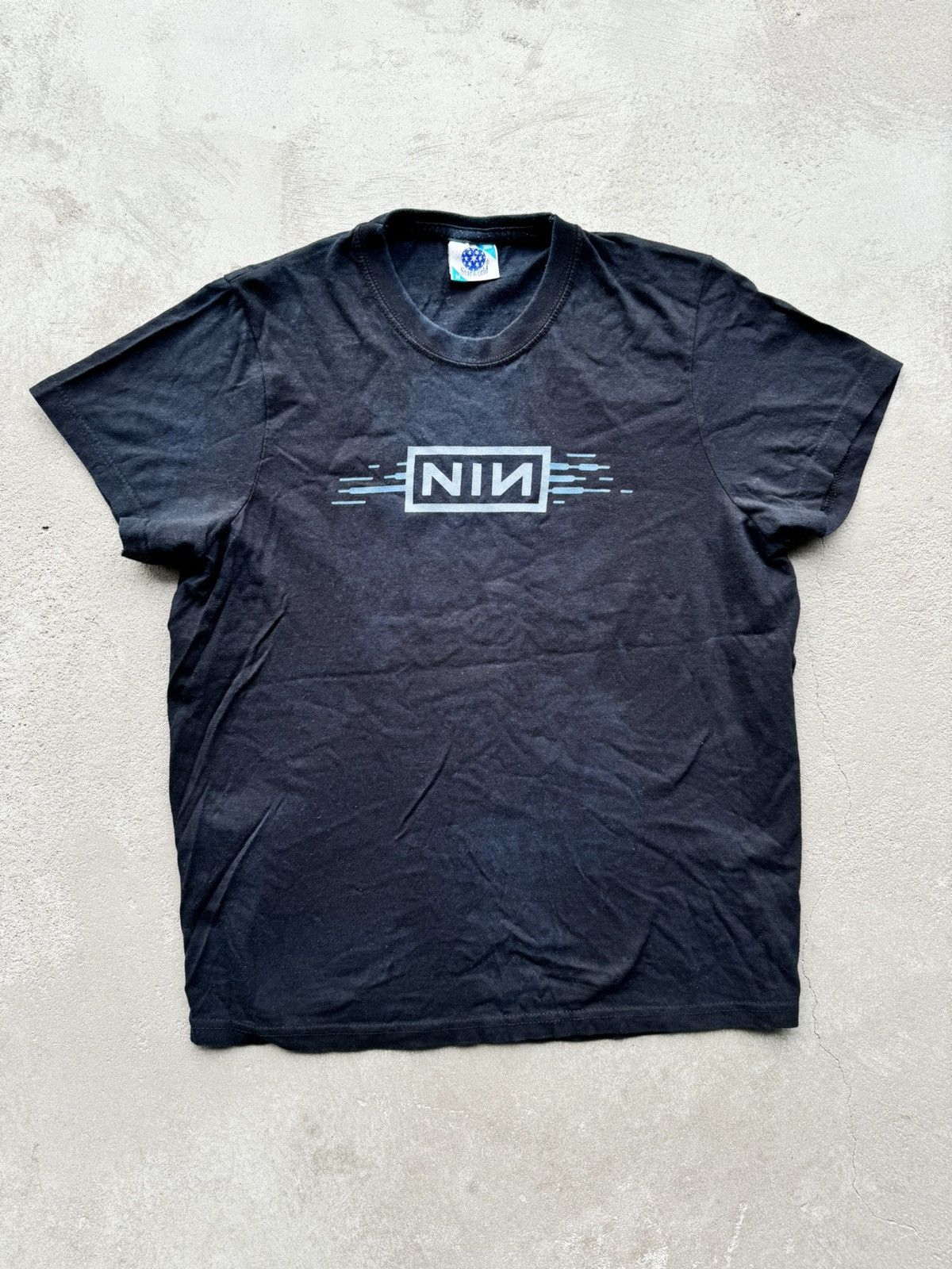 Vintage Y2K Nine Inch Nails 2009 Wave Goodbye Tee | Grailed