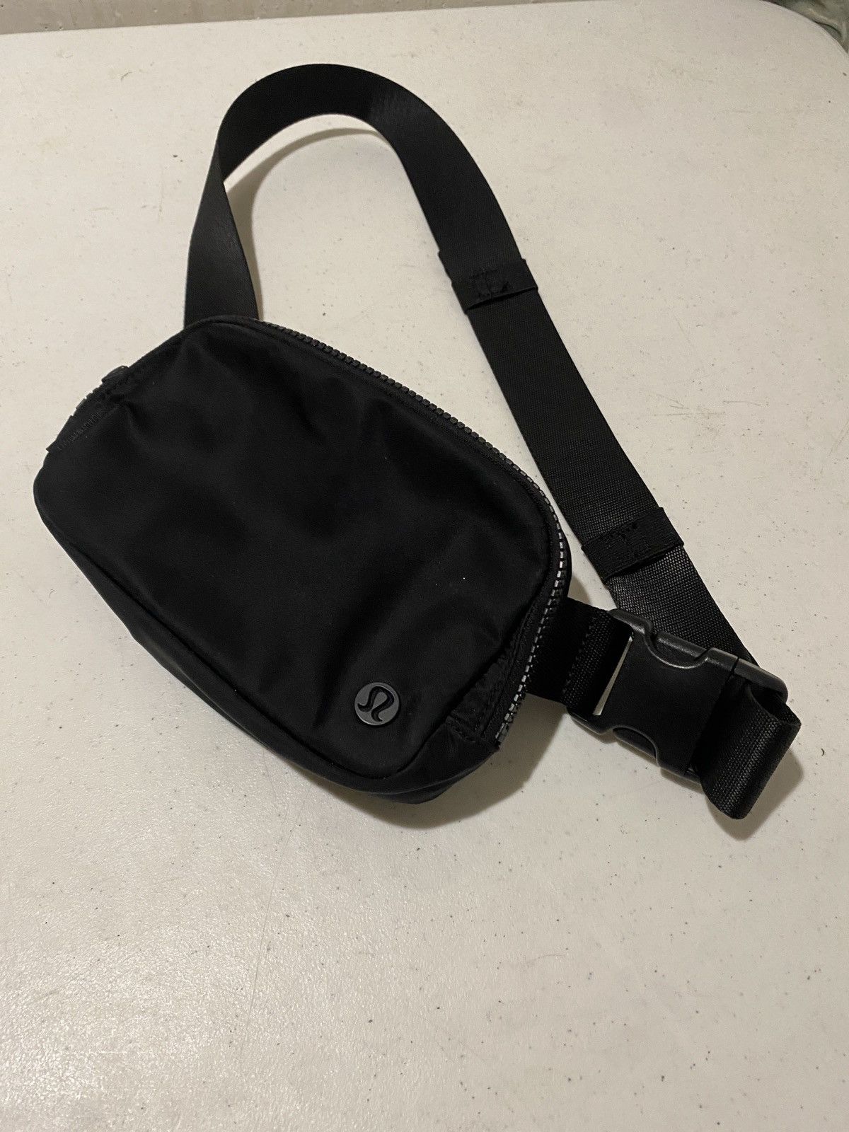 Lululemon Belt Bag Size ONE SIZE - 1 Thumbnail