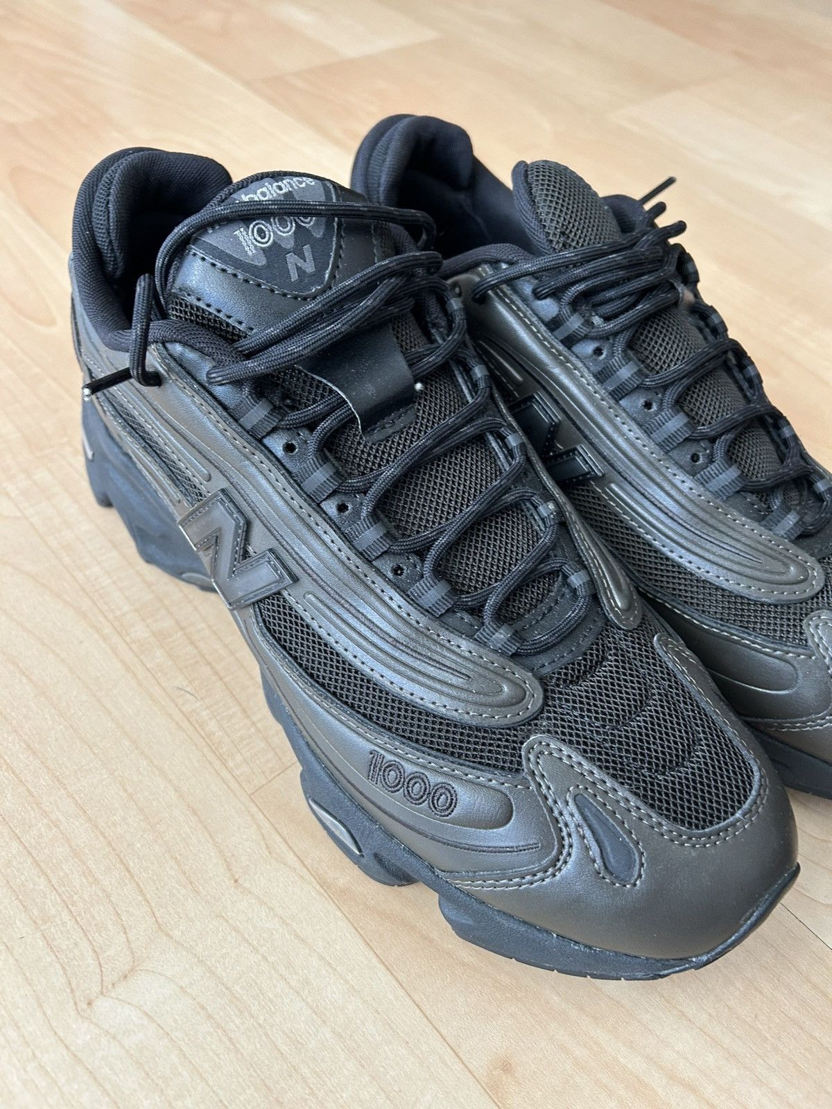 New Balance 1000 Black Metallic Japan Exclusive