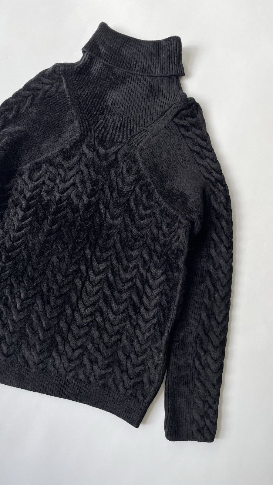 Haider Ackermann Black Chenile Chevron Velvet Sweater Size US S / EU 44-46 / 1 - 16 Thumbnail
