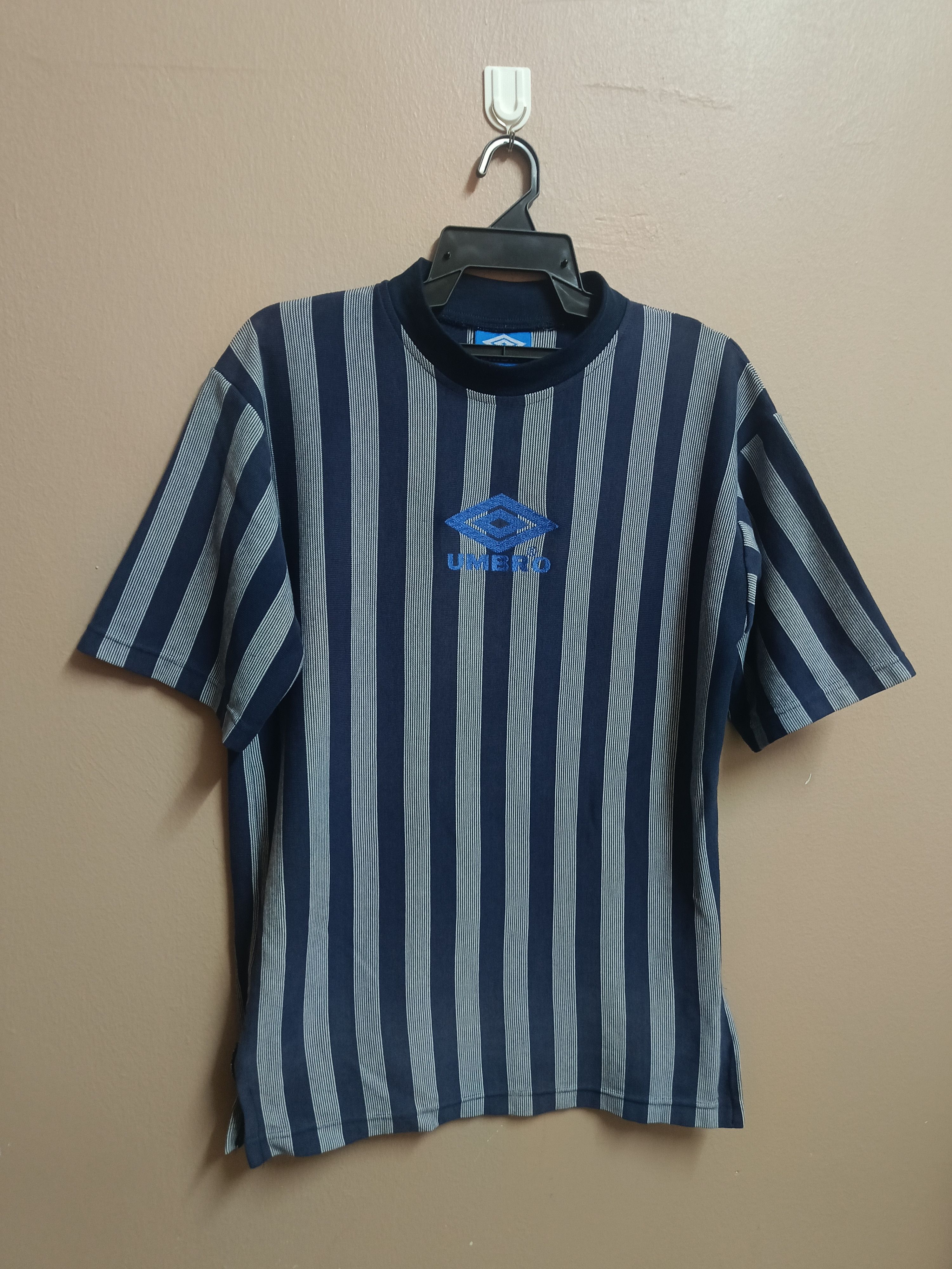 Vintage 90s Umbro shirt