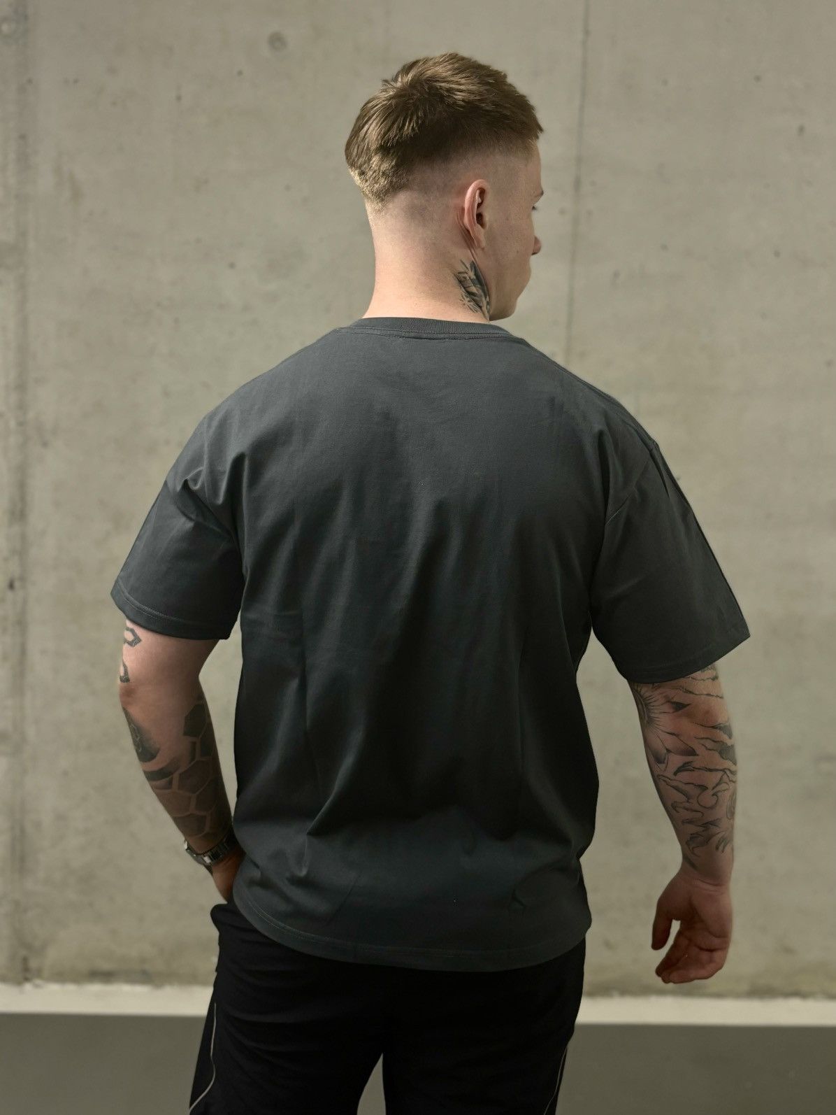 Other SIGNATURE BLANK T-SHIRT - GRAPHITE Size US L / EU 52-54 / 3 - 4 Thumbnail