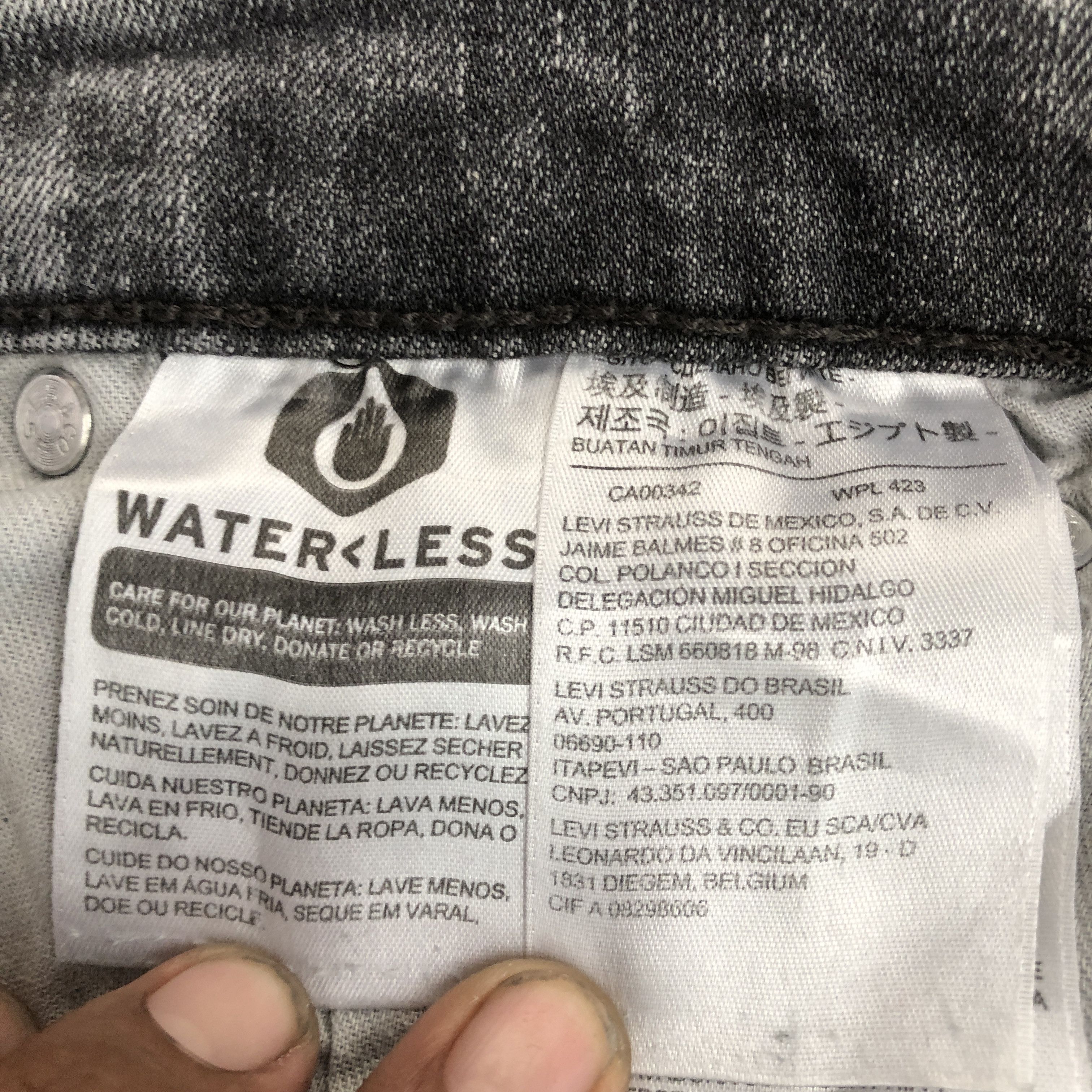 Levi's Vintage Levis Skinny Slim Waterless Jeans Faded Black Denim Size 28" / US 6 / IT 42 - 6 Thumbnail
