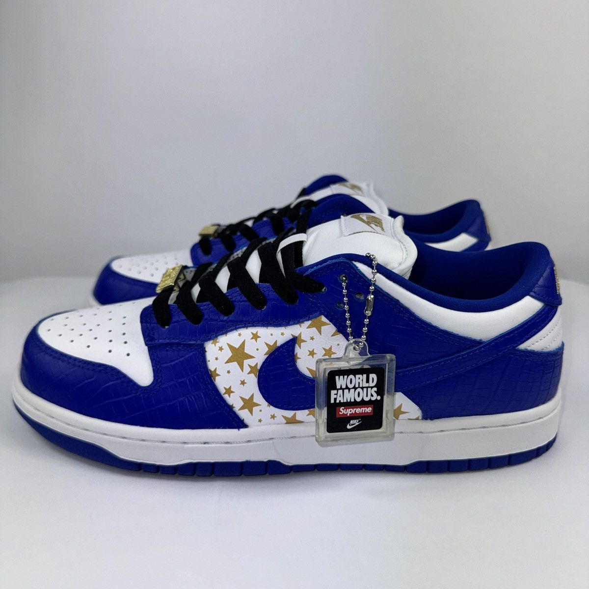 Nike × Supreme NIKE SB DUNK LOW OG QS STARS HYPER ROYAL 2021 Size US 9.5 / EU 42-43 - 2 Thumbnail