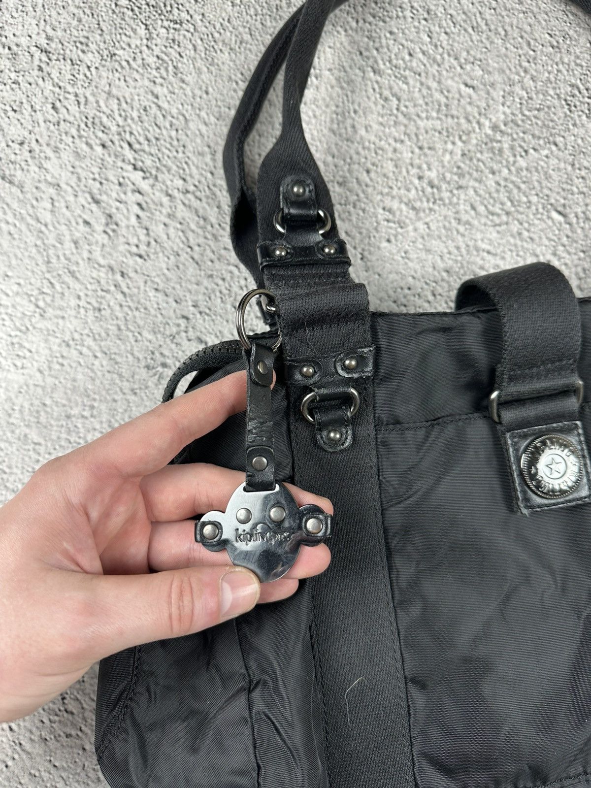 Japanese Brand Kipling Shoulder Bag Japan Y2K Avant Garde SK8 GGL Bag Style Size ONE SIZE - 4 Thumbnail
