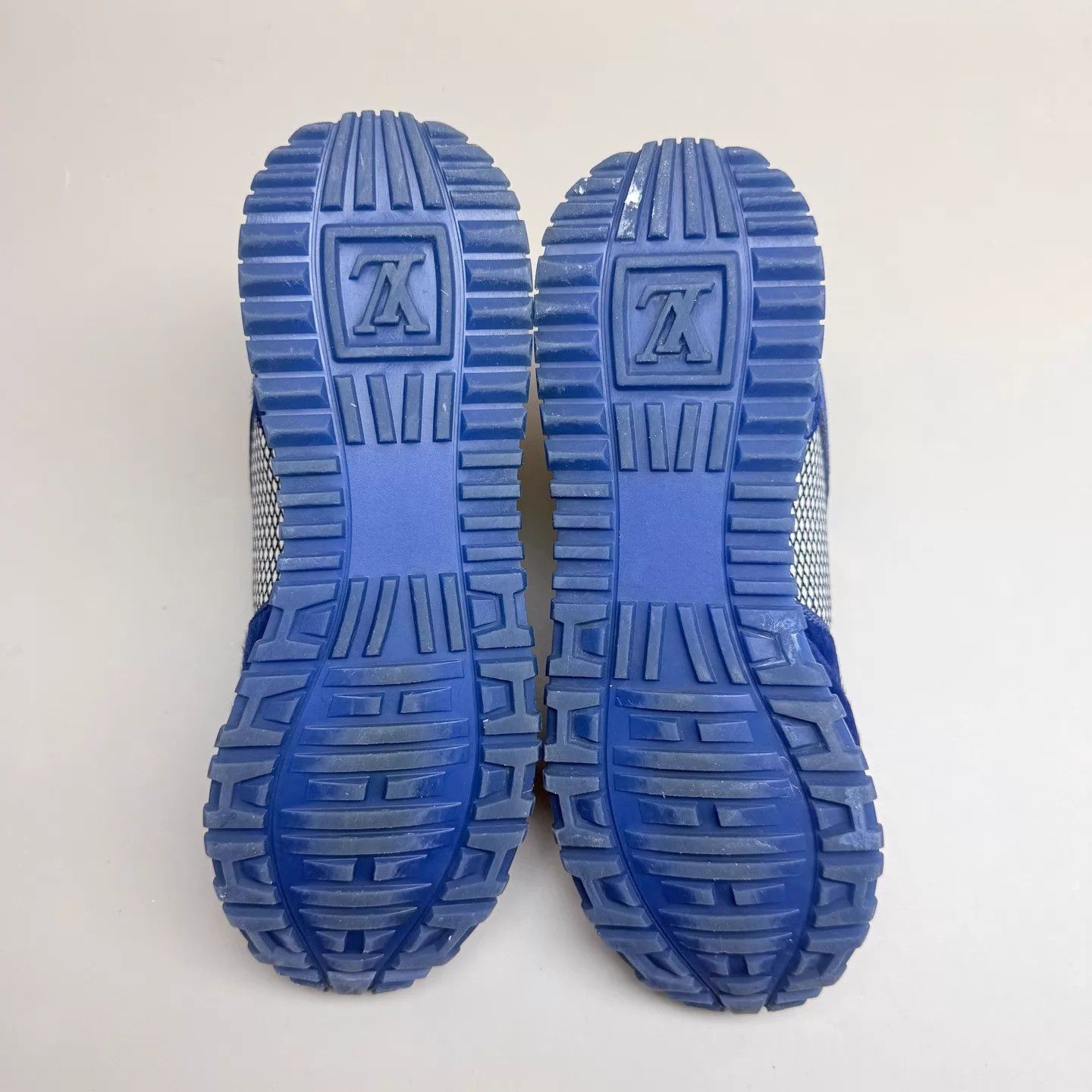Louis Vuitton LV Run Away Black Blue Stripe Sneaker 35.5 99New Size US 5 / IT 35 - 6 Thumbnail