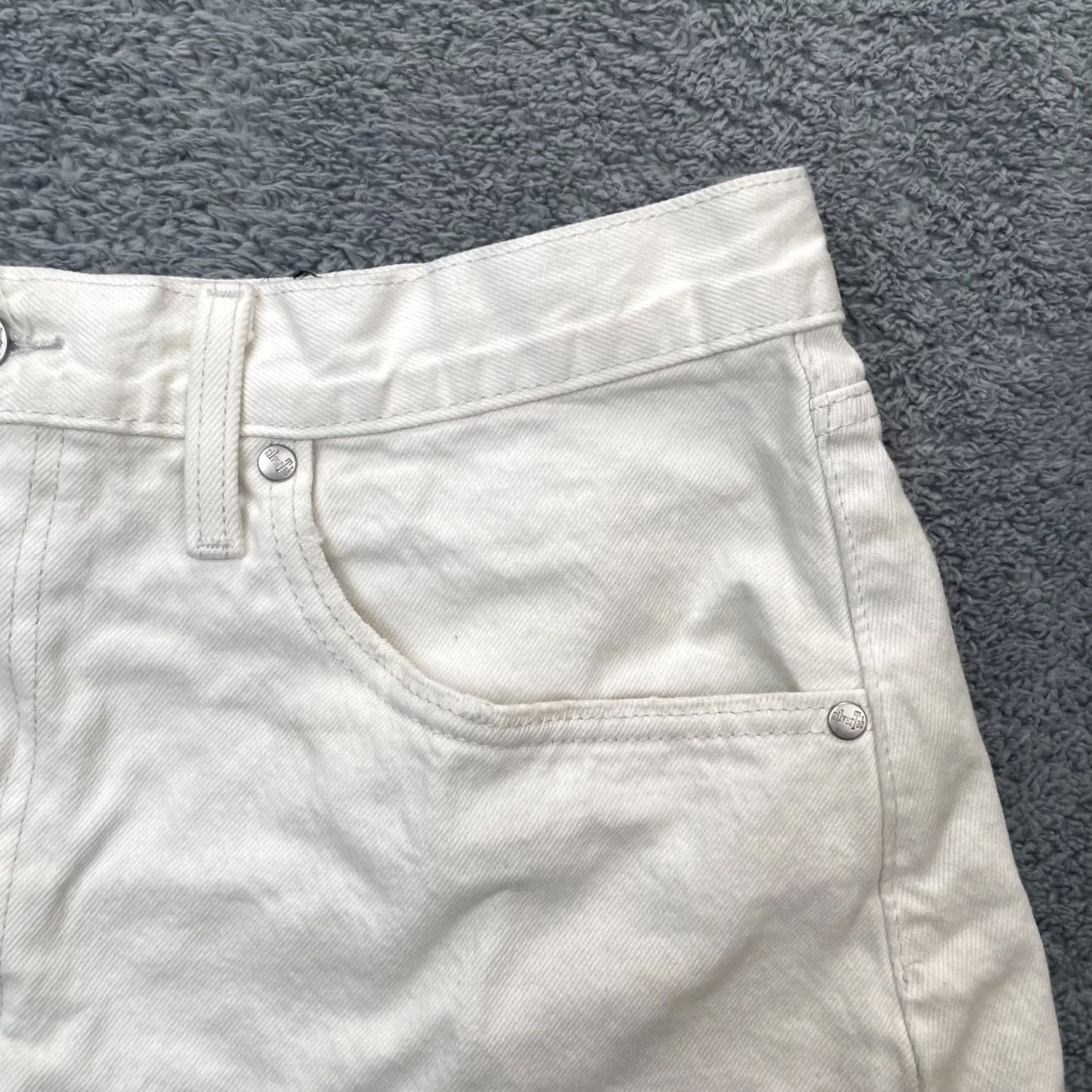 Levi's VINTAGE Levi's Womens Shorts 32 White Silvertab Mom Cut Off Denim Cotton 90s 5 Pocket Size 24" / US 00 / IT 34 - 2 Thumbnail