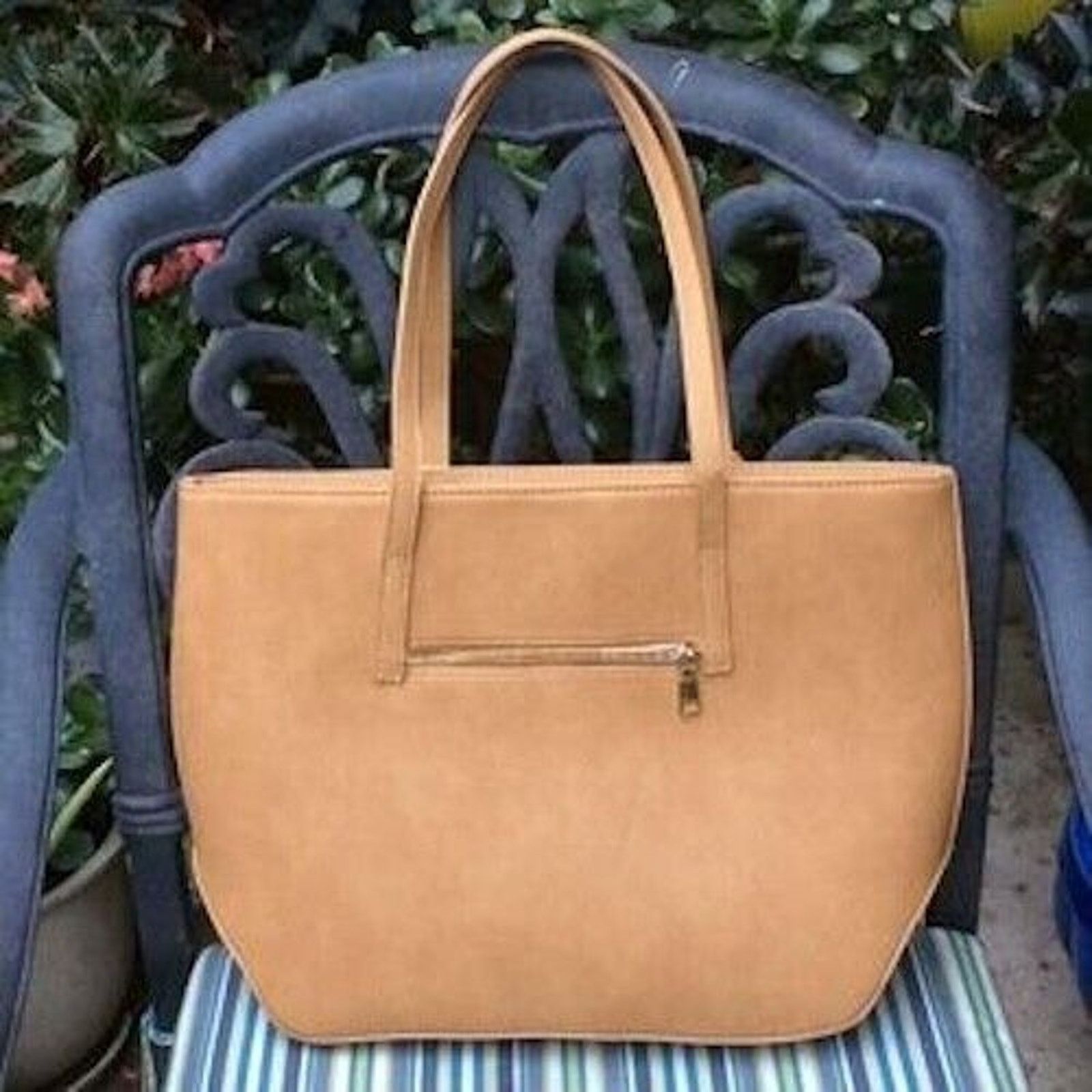 Other Miztique Vegan Leather WomensTan Tote NWT Size ONE SIZE - 5 Thumbnail