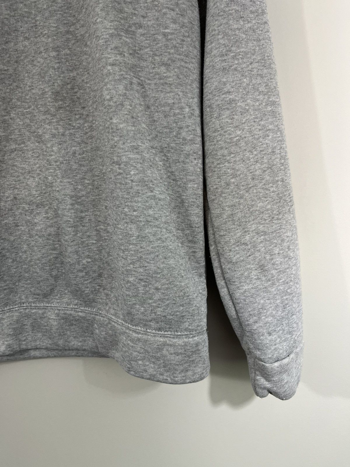 Vintage VOGUE Distressed Gray Hoodie Size US L / EU 52-54 / 3 - 9 Thumbnail