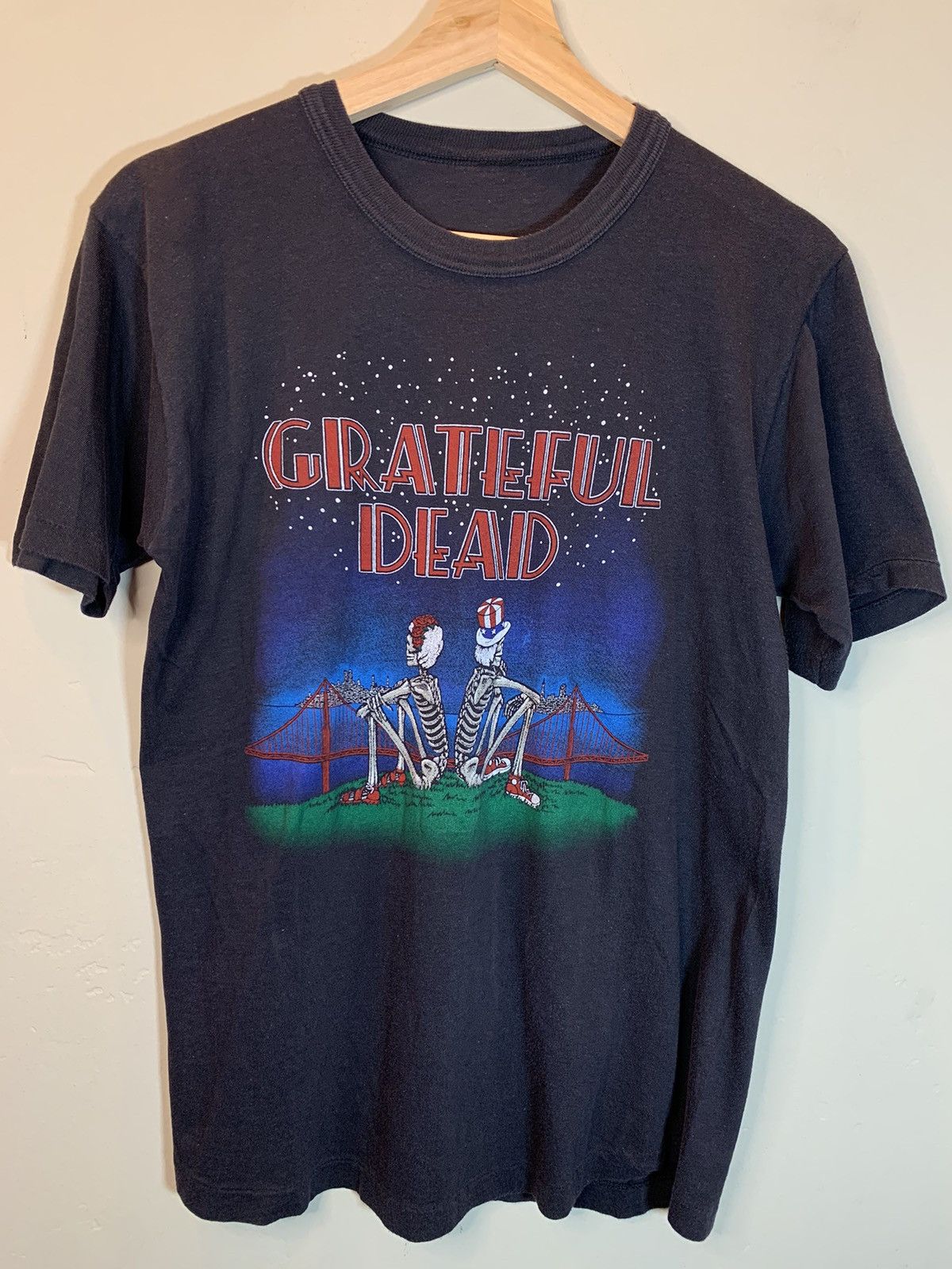 Band Tees × Grateful Dead × Vintage *RARE* Vintage 1980 Grateful Dead Golden Gate New York Shirt Size US L / EU 52-54 / 3 - 1 Thumbnail