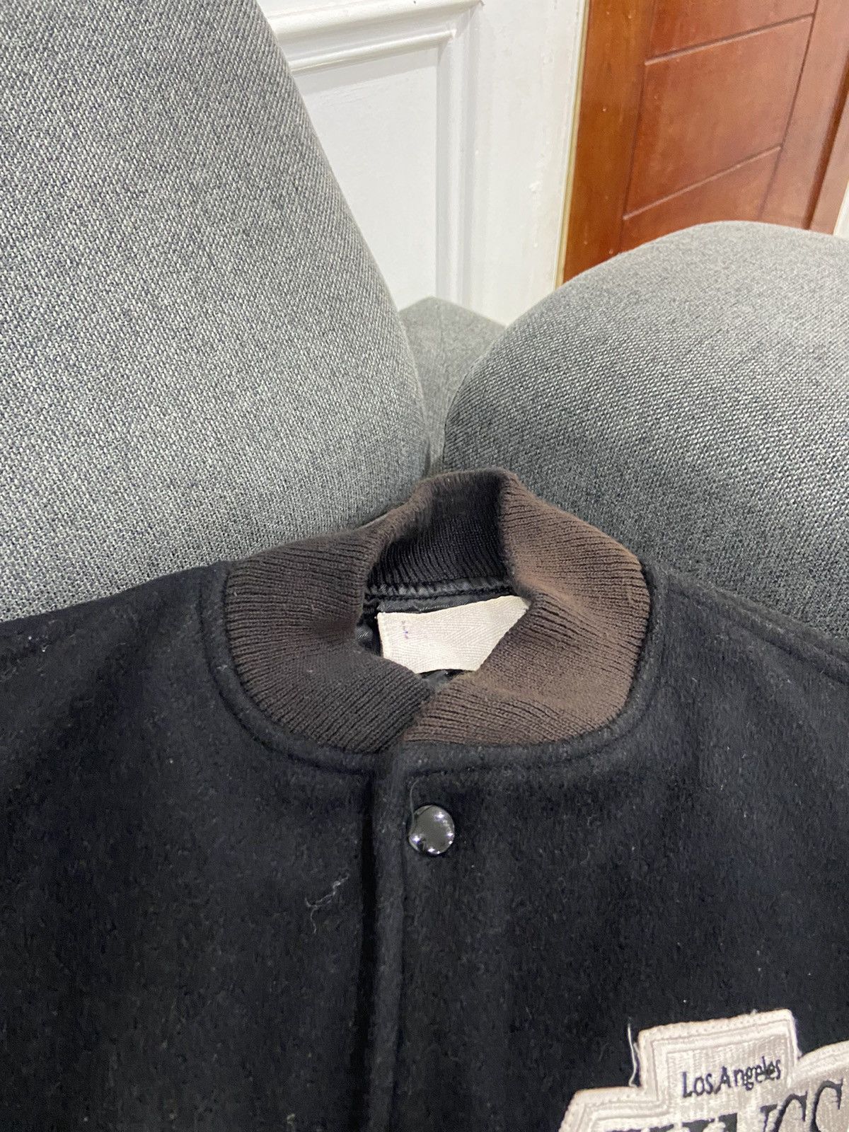 NHL × Vintage Distress Vtg Kings Los Angeles Snap Button Bomber Jacket Size US M / EU 48-50 / 2 - 3 Thumbnail