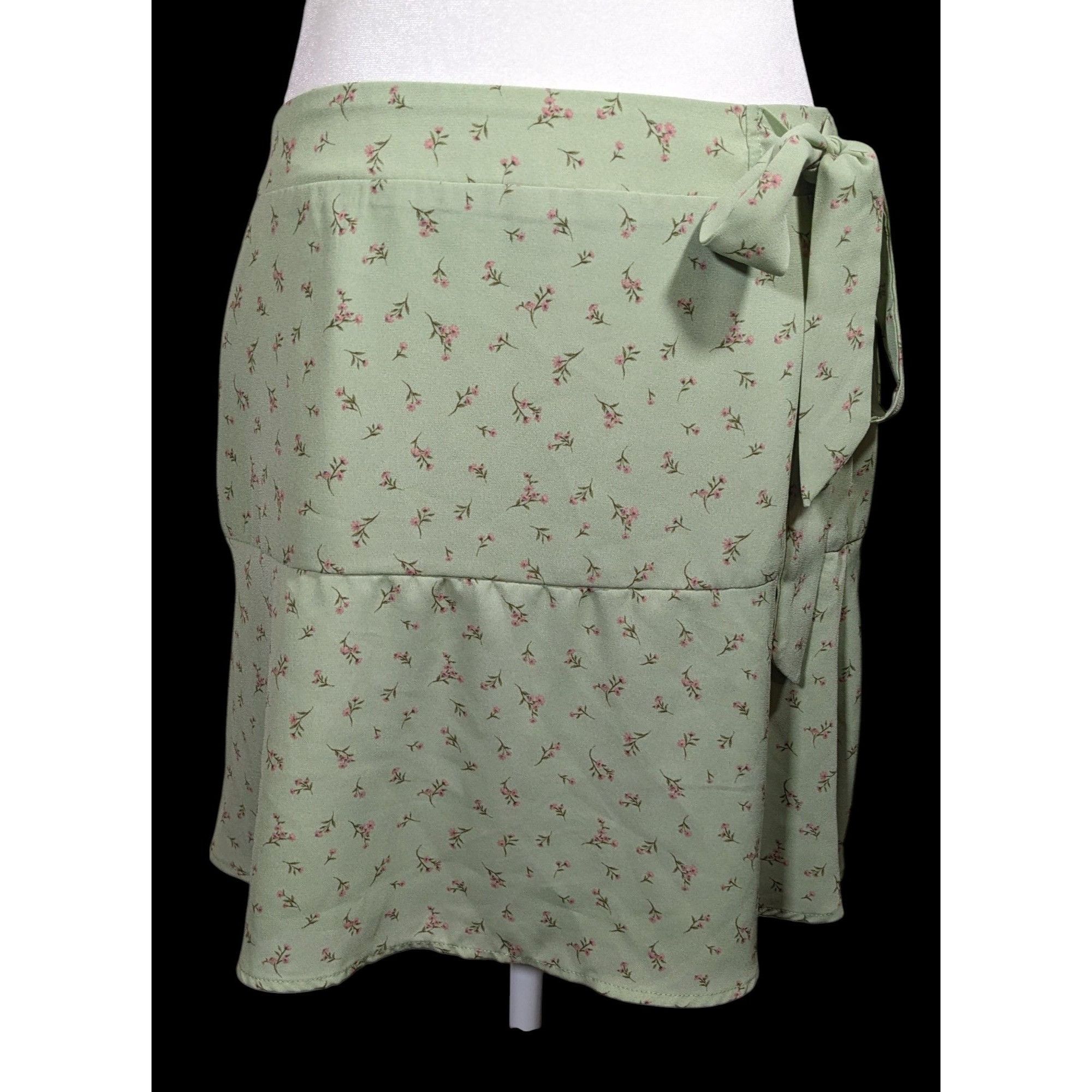 Other Paper Crane Cottagecore Green Floral Skirt Size 30" / US 8 / IT 44 - 1 Thumbnail