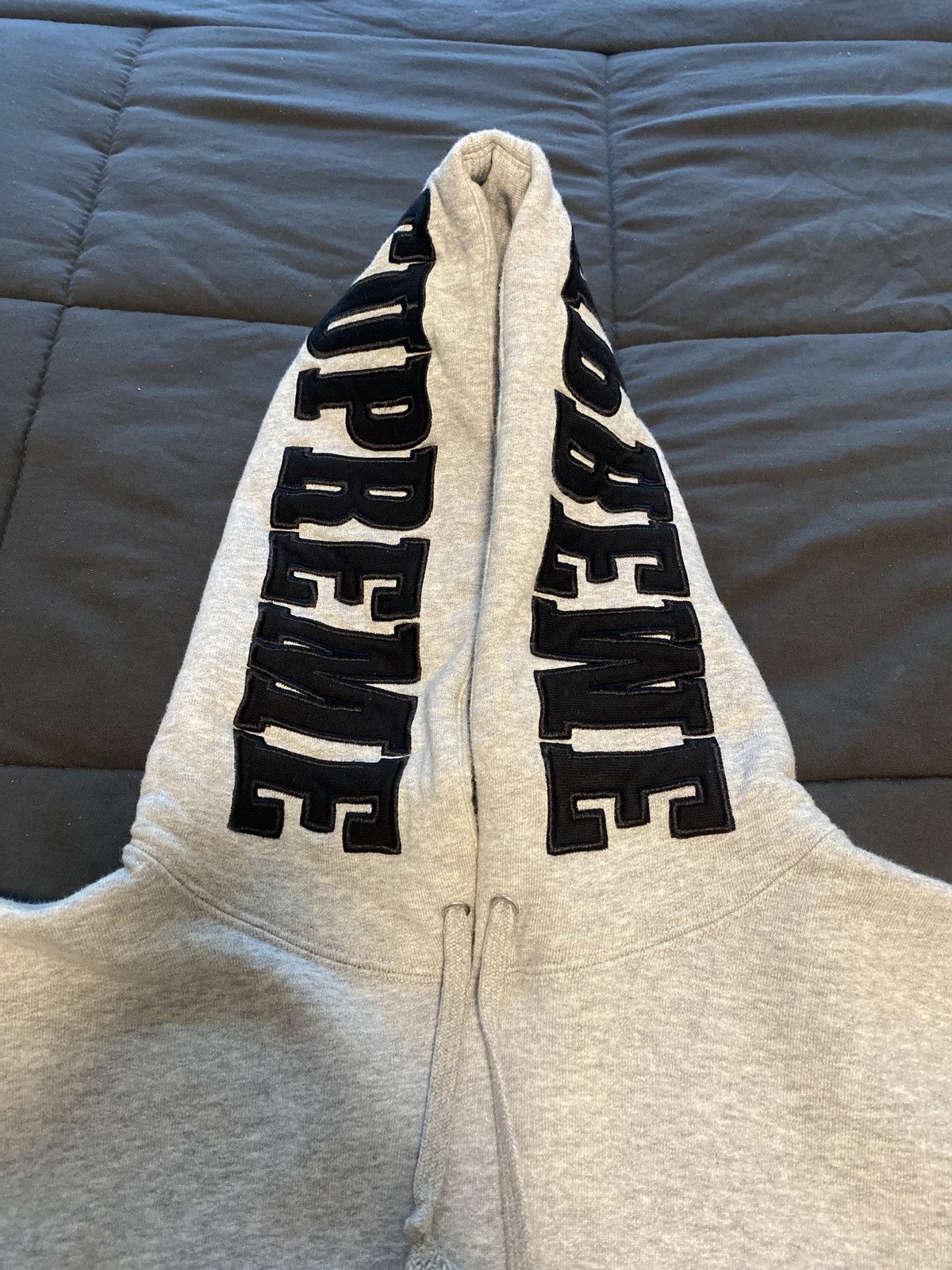 Supreme Supreme Mirrored Logo Hooded Sweatshirt Size US L / EU 52-54 / 3 - 3 Thumbnail