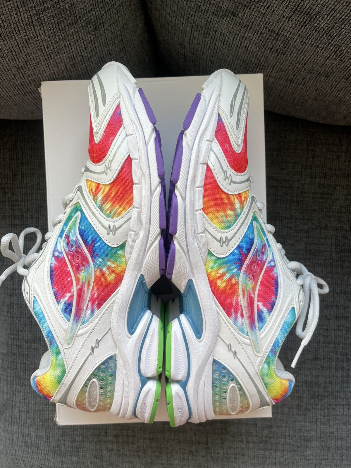 Saucony Saucony Progrid Triumph 4 Tie Dye Size US 11.5 / EU 44-45 - 2 Thumbnail