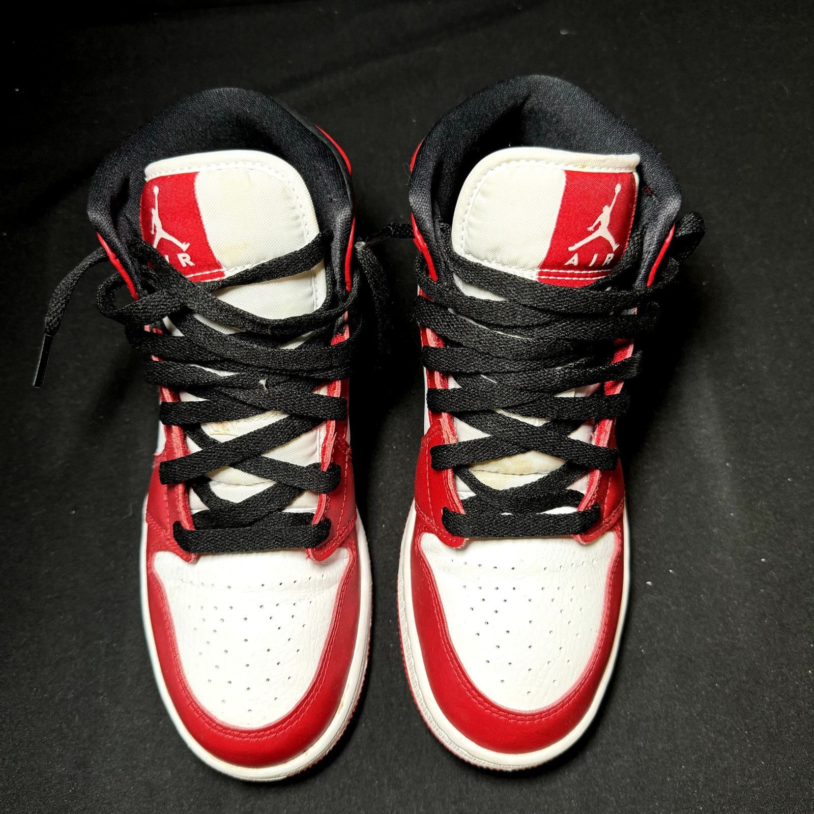 Jordan Brand × Nike Nike Air Jordan 1 Mid GS Chicago Men's Shoes - Size 5.5 Size US 5.5 / EU 38 - 4 Thumbnail