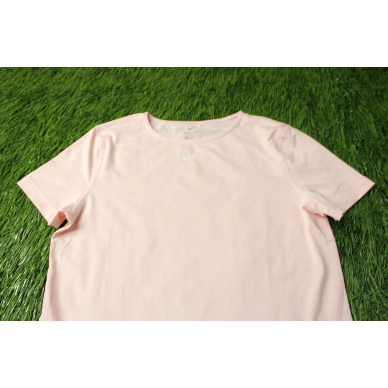 Nike Nike Dri-FIT Shirt Womens M Pink 2019 Run Jersey Tee Short Sleeve Sports Fit Regular Womens Size M / US 6-8 / IT 42-44 - 2 Thumbnail