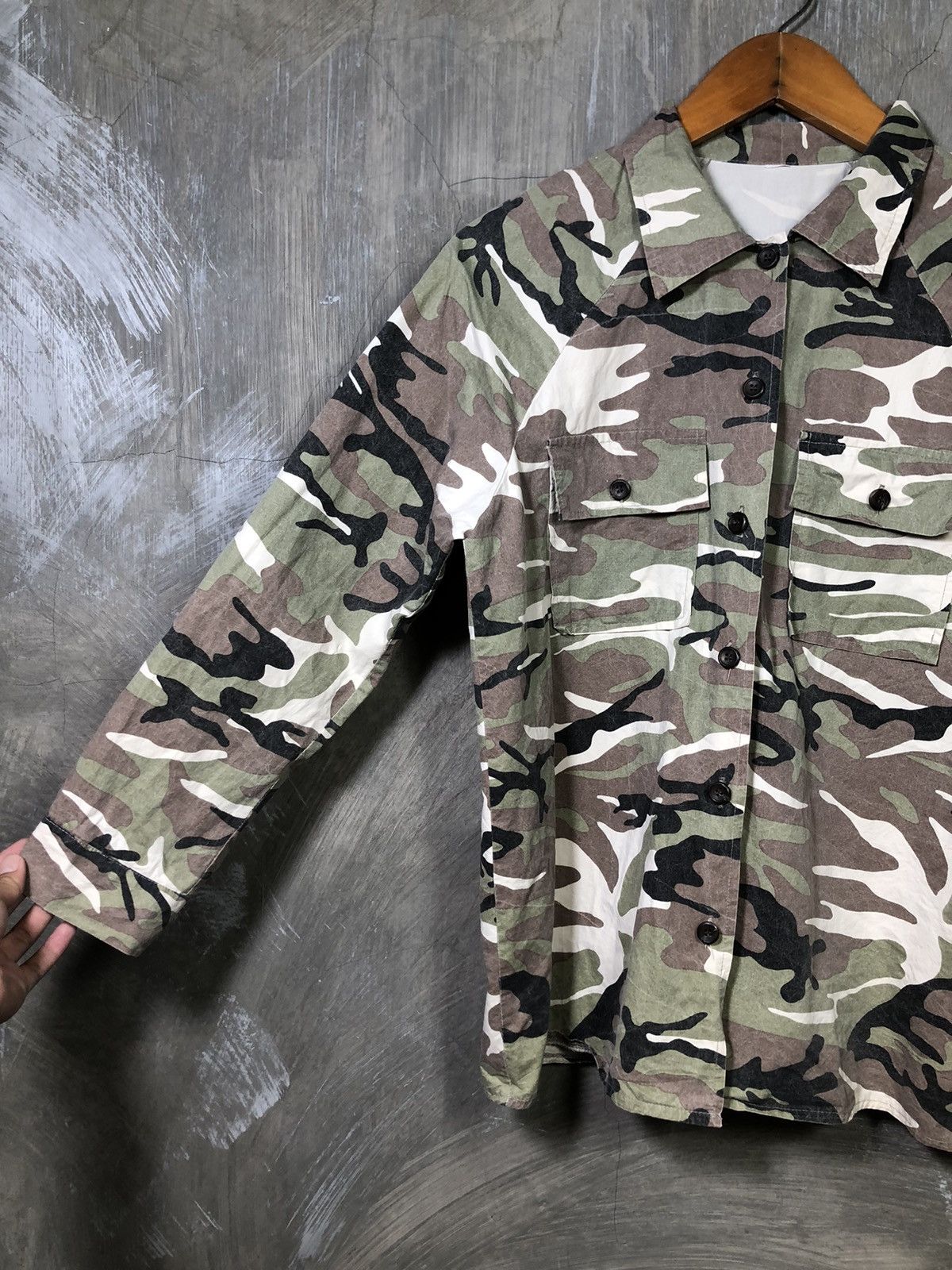 Japanese Brand Unknown Army Button Up Shirt Size L / US 10 / IT 46 - 4 Thumbnail