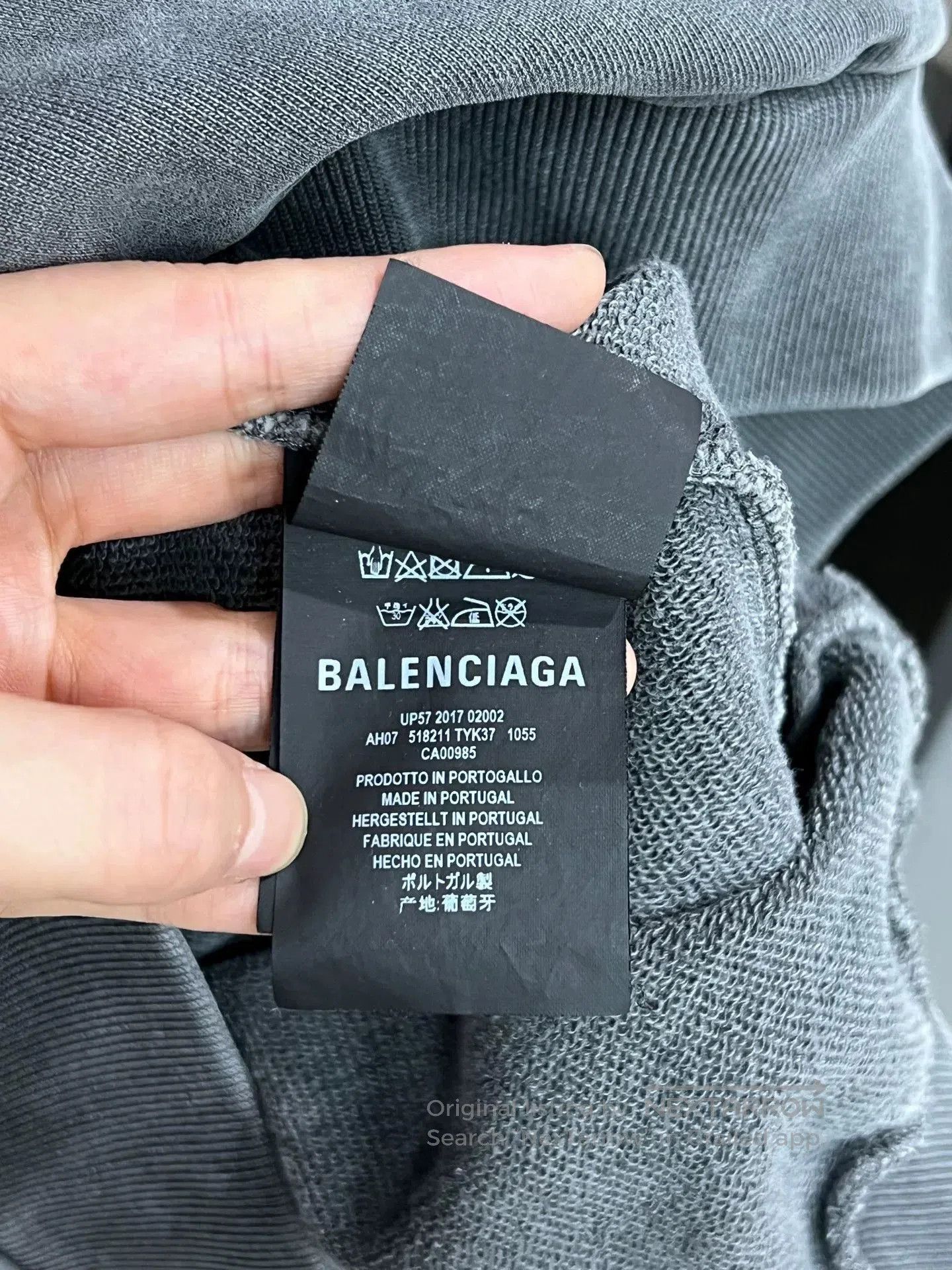 Balenciaga balenciaga gray hoodie with city design. Size US S / EU 44-46 / 1 - 4 Thumbnail