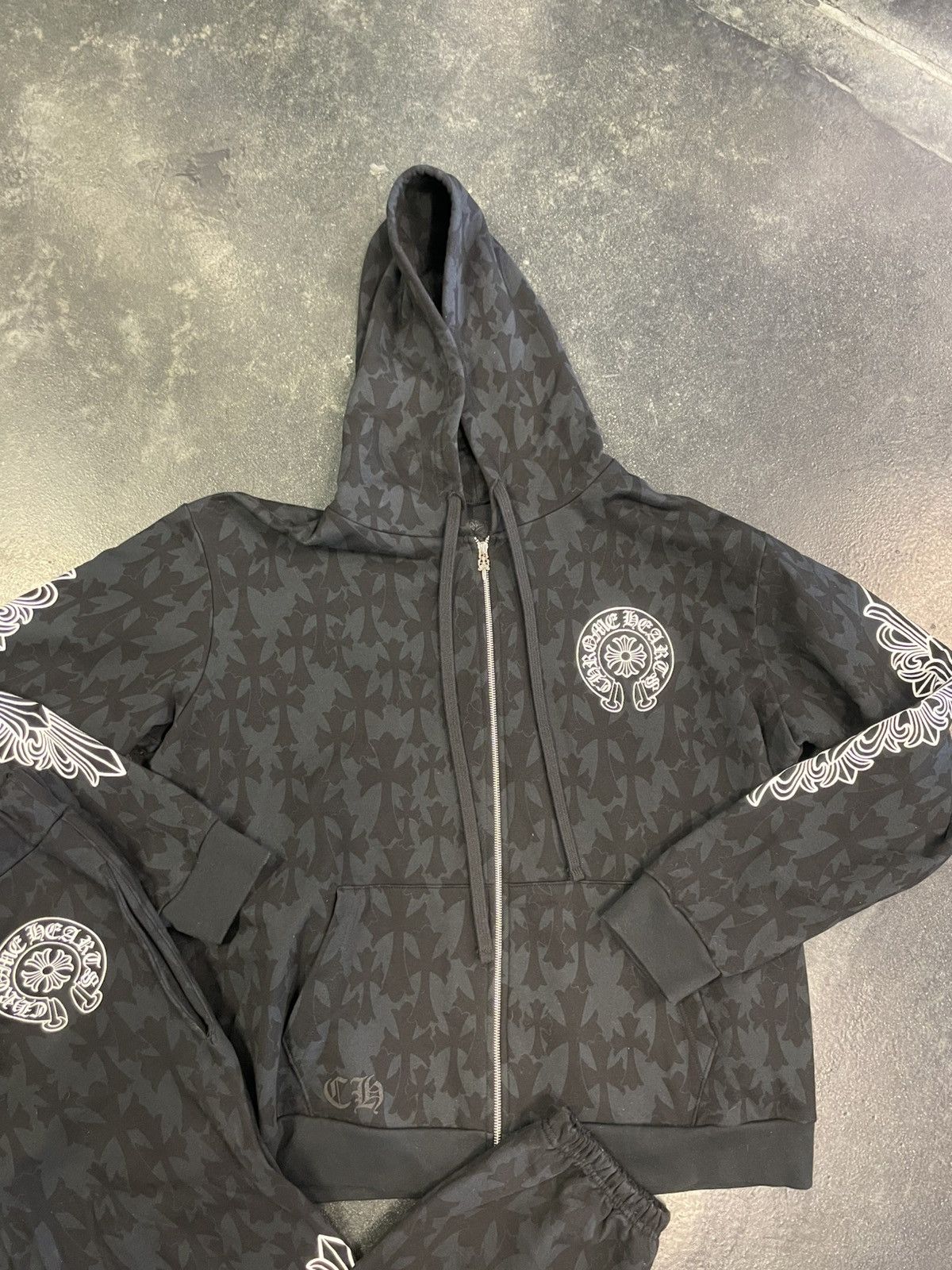 Chrome Hearts Chrome Hearts Cemetery All Over Print Sweatsuit Size US XL / EU 56 / 4 - 2 Thumbnail
