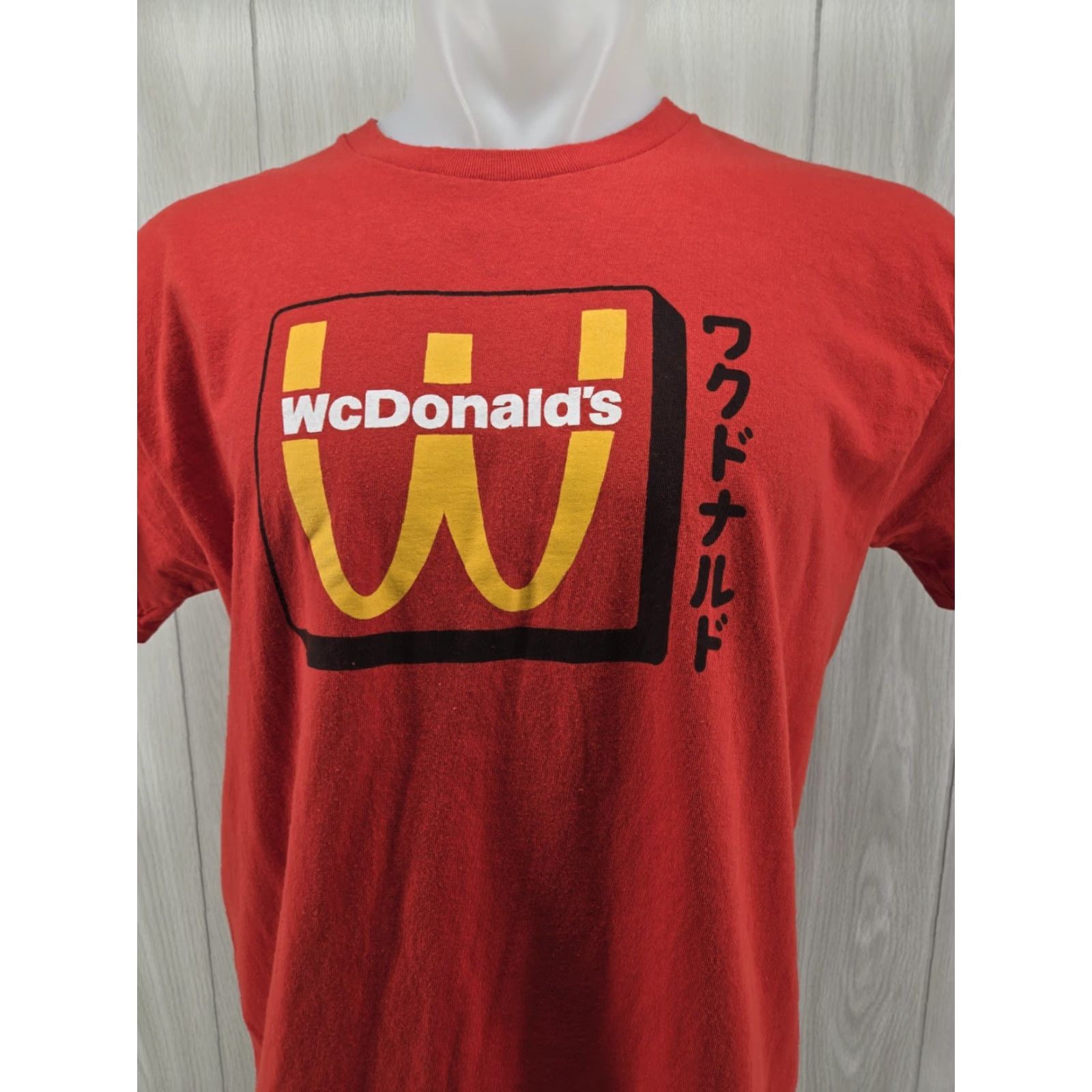 Gildan VINTAGE WCDonalds Shirt Mens LARGE Red Anime Crew Member Japanese Graphic Tee Size US L / EU 52-54 / 3 - 3 Thumbnail