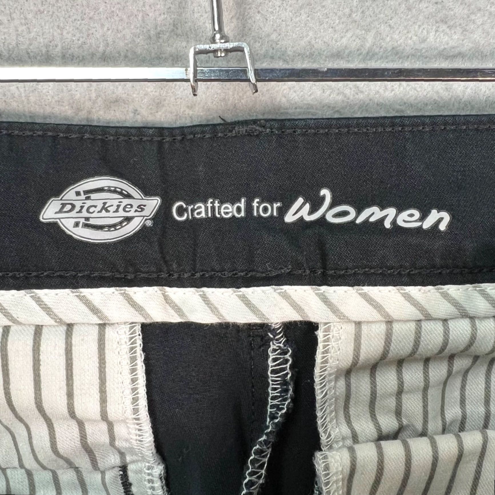 Dickies **Dickies Women's Slim Fit Black Chino Pants 4 Tall** User: **Dickies Women's 4 Tall Slim Fit Black Chino Pants** Size 27" / US 4 / IT 40 - 3 Thumbnail